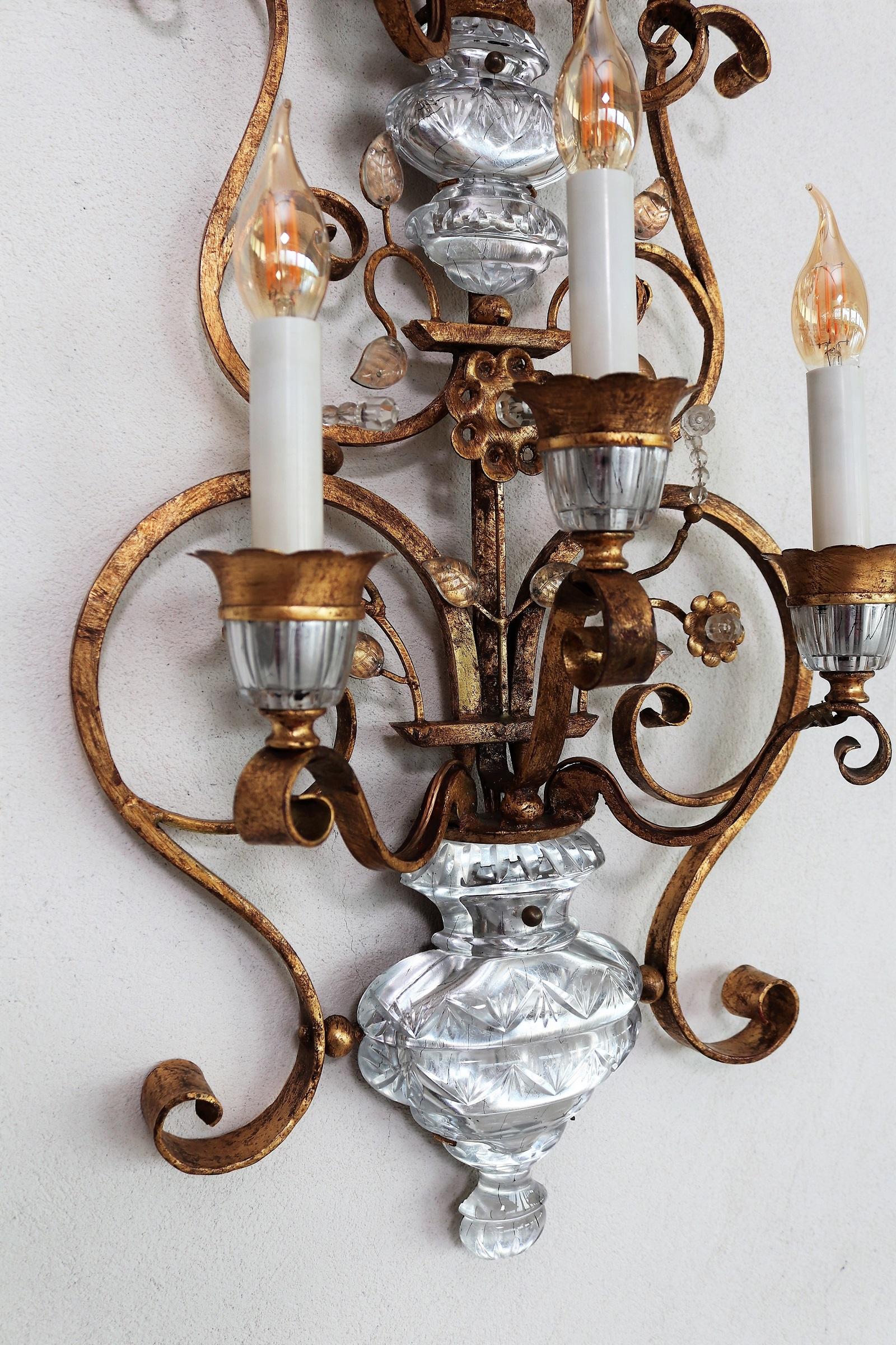 Mid-20th Century Italian Florentine Crystal and Gilt Iron Wall Sconces by Banci Florence, 1960s