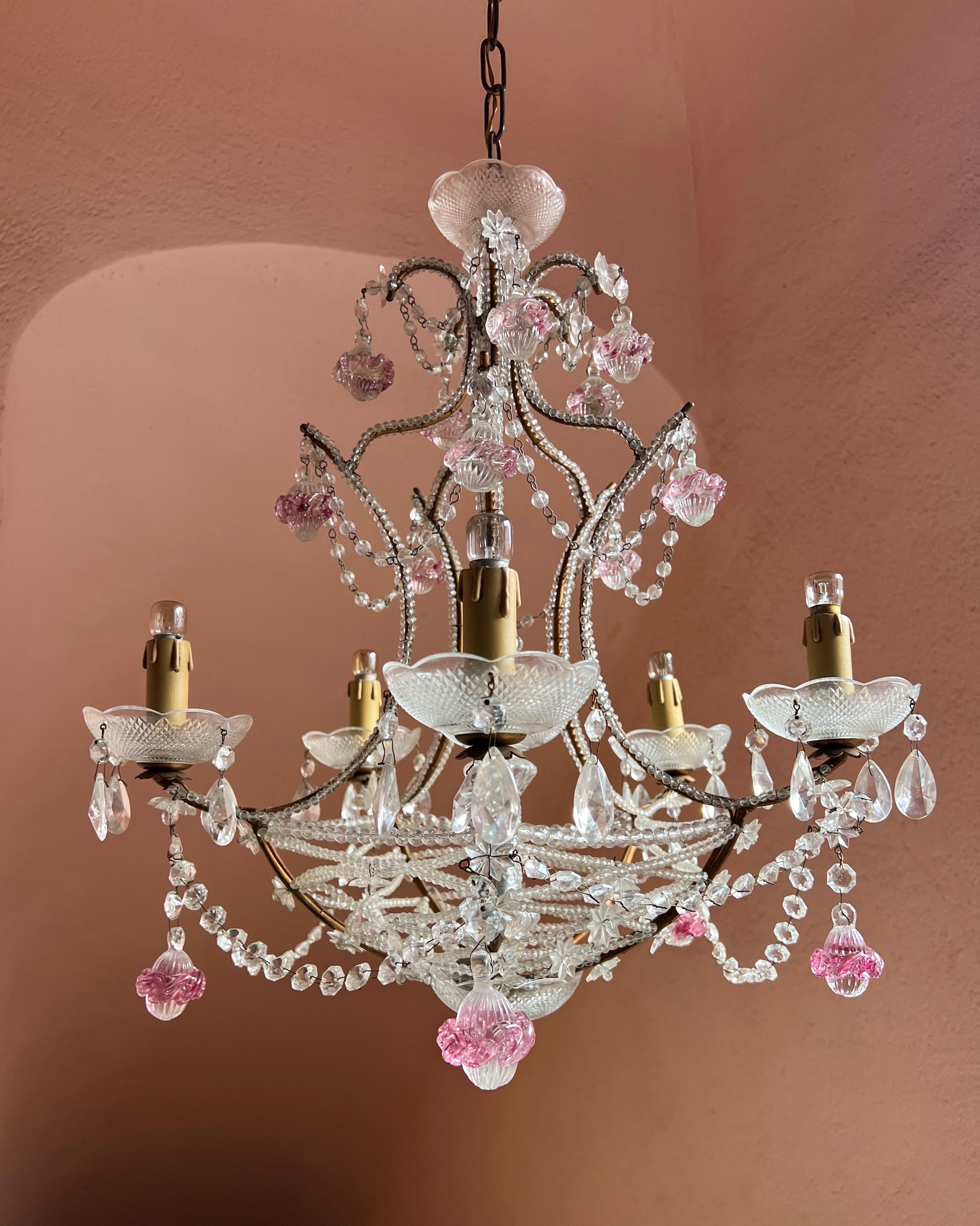 Hollywood Regency Swags in cristallo italiano Florentine: Un lampadario a gocce di Murano rosa in vendita