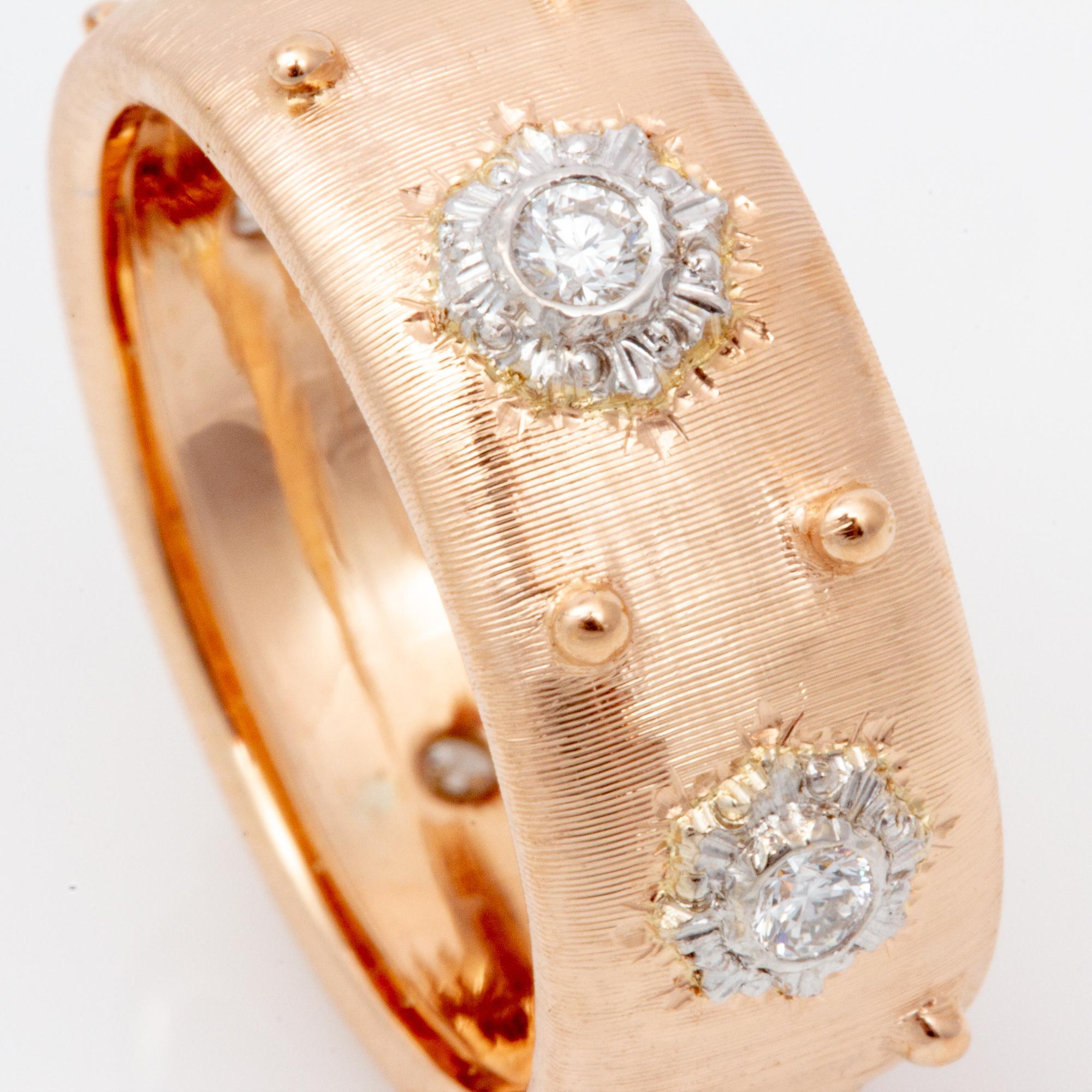 Artisan Bague d'éternité italienne florentine gravée en or rose 18 carats et diamants en vente