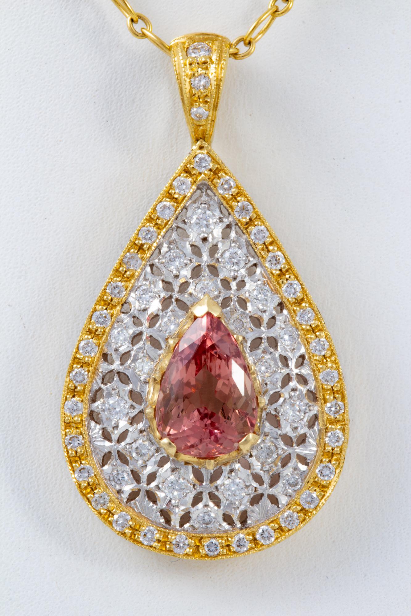 Italian Florentine Engraved Pendant Featuring 2.63 carat Imperial Topaz For Sale 3