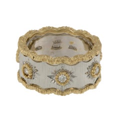 Italian Florentine Finished 0.24 Cttw Diamond 18 Karat White & Yellow Gold Ring
