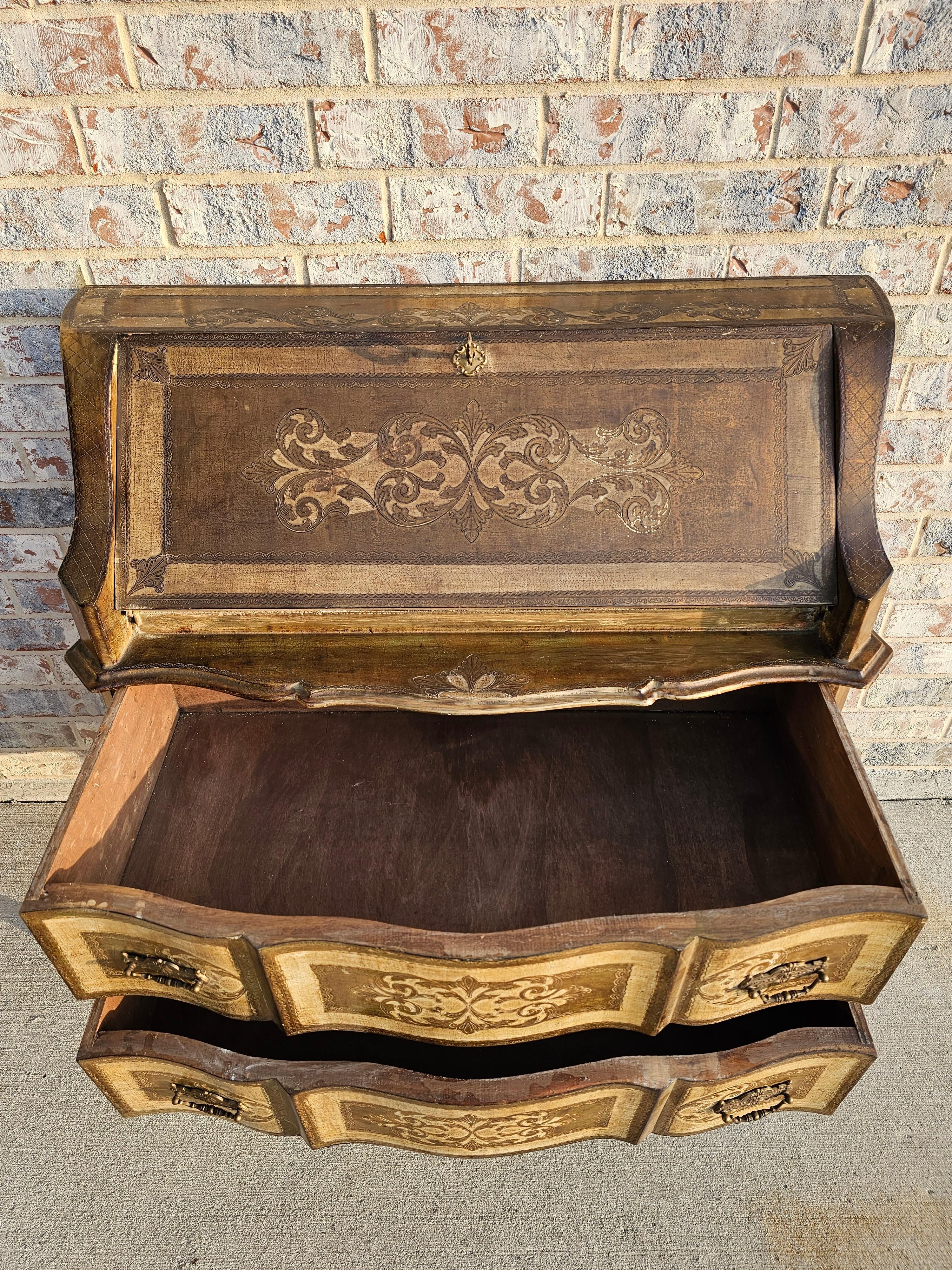 Coffre de bureau en bois doré italien Florentine Secretary Butlers Desk Chest en vente 3