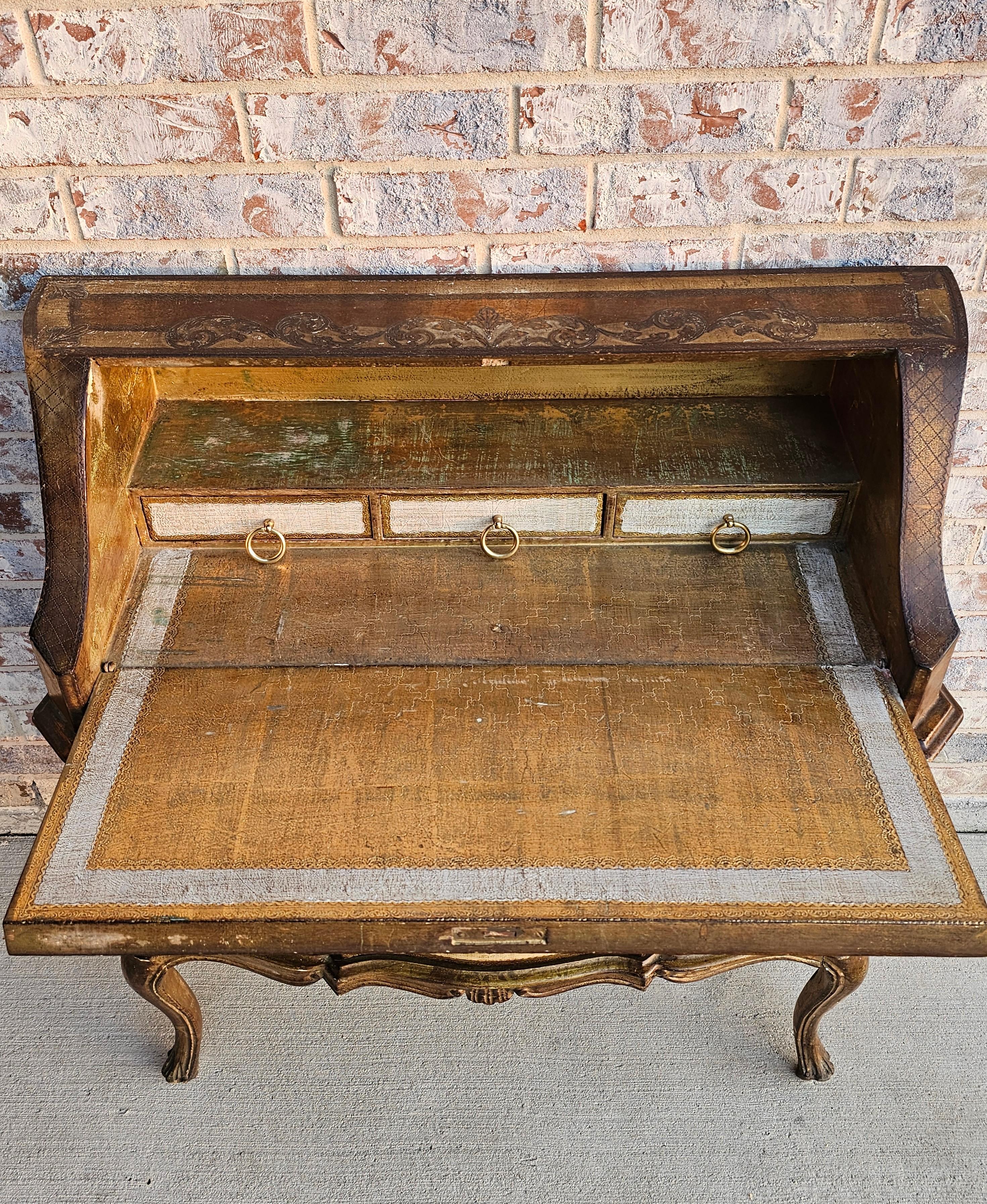 Baroque Coffre de bureau en bois doré italien Florentine Secretary Butlers Desk Chest en vente