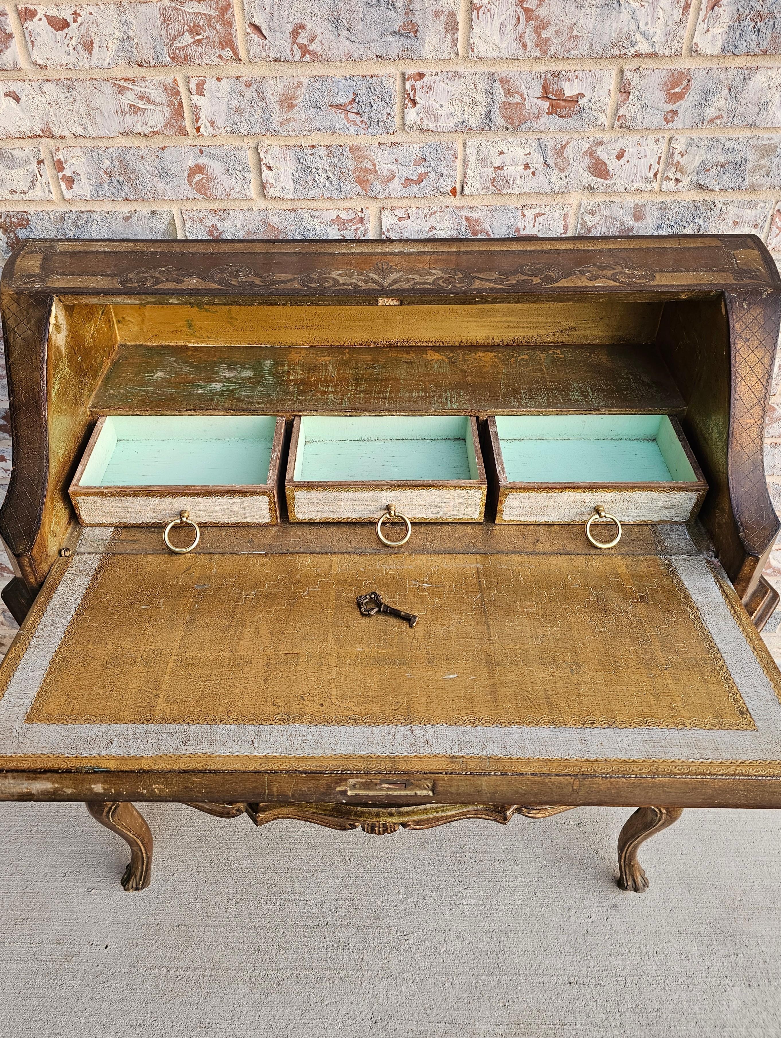 Coffre de bureau en bois doré italien Florentine Secretary Butlers Desk Chest en vente 2