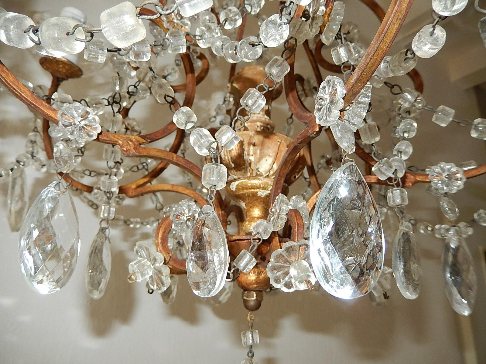 Early 20th Century Italian Florentine Giltwood Crystal Prisms Chandelier, circa 1920 For Sale