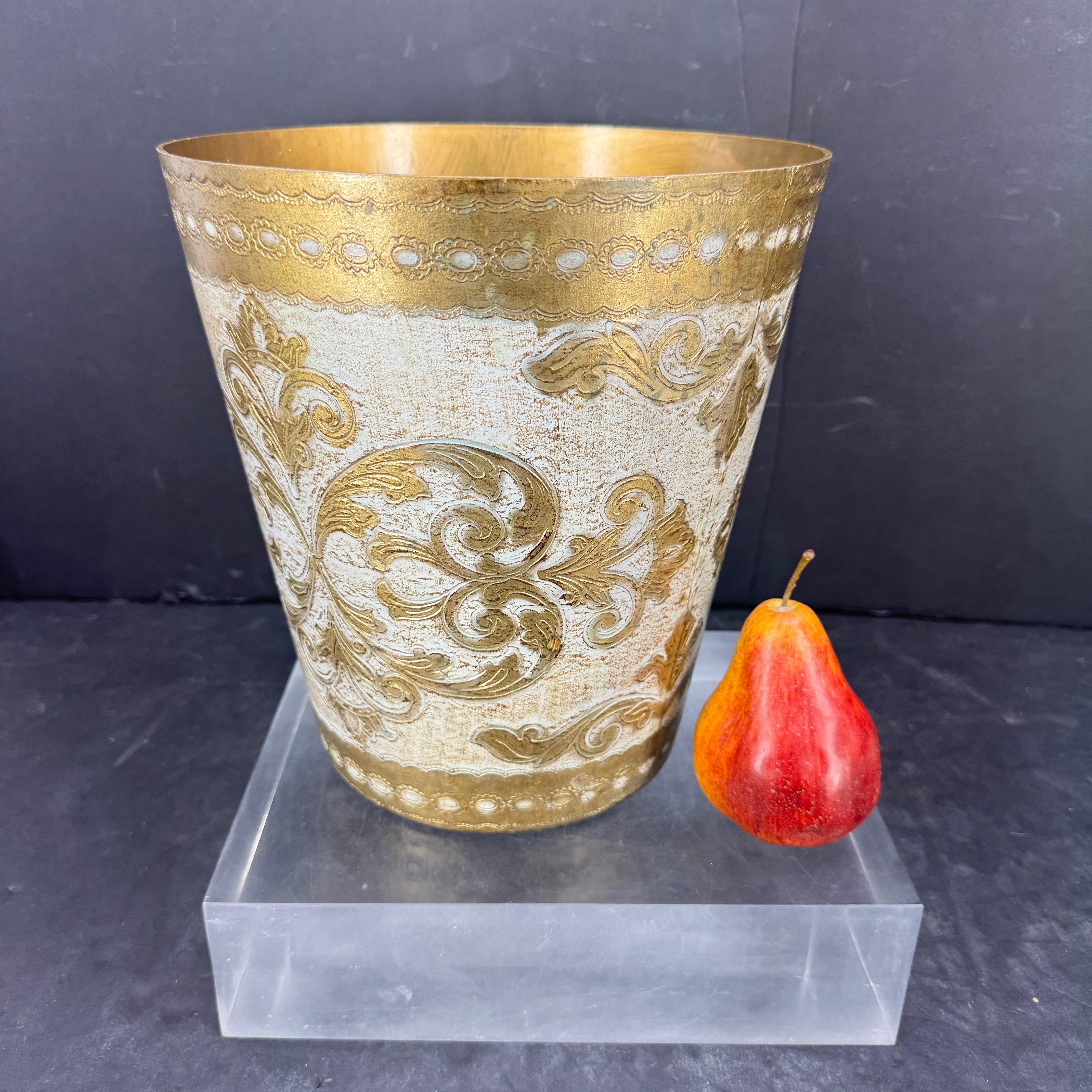 Vintage Italian Florentine Round Gold and Cream Wastebasket. This charming gilded wastebasket or trash can marked Made in Italy. Perfect to be used formally or informally in a bathroom, powder room, vanity space or home office. Additionally we can