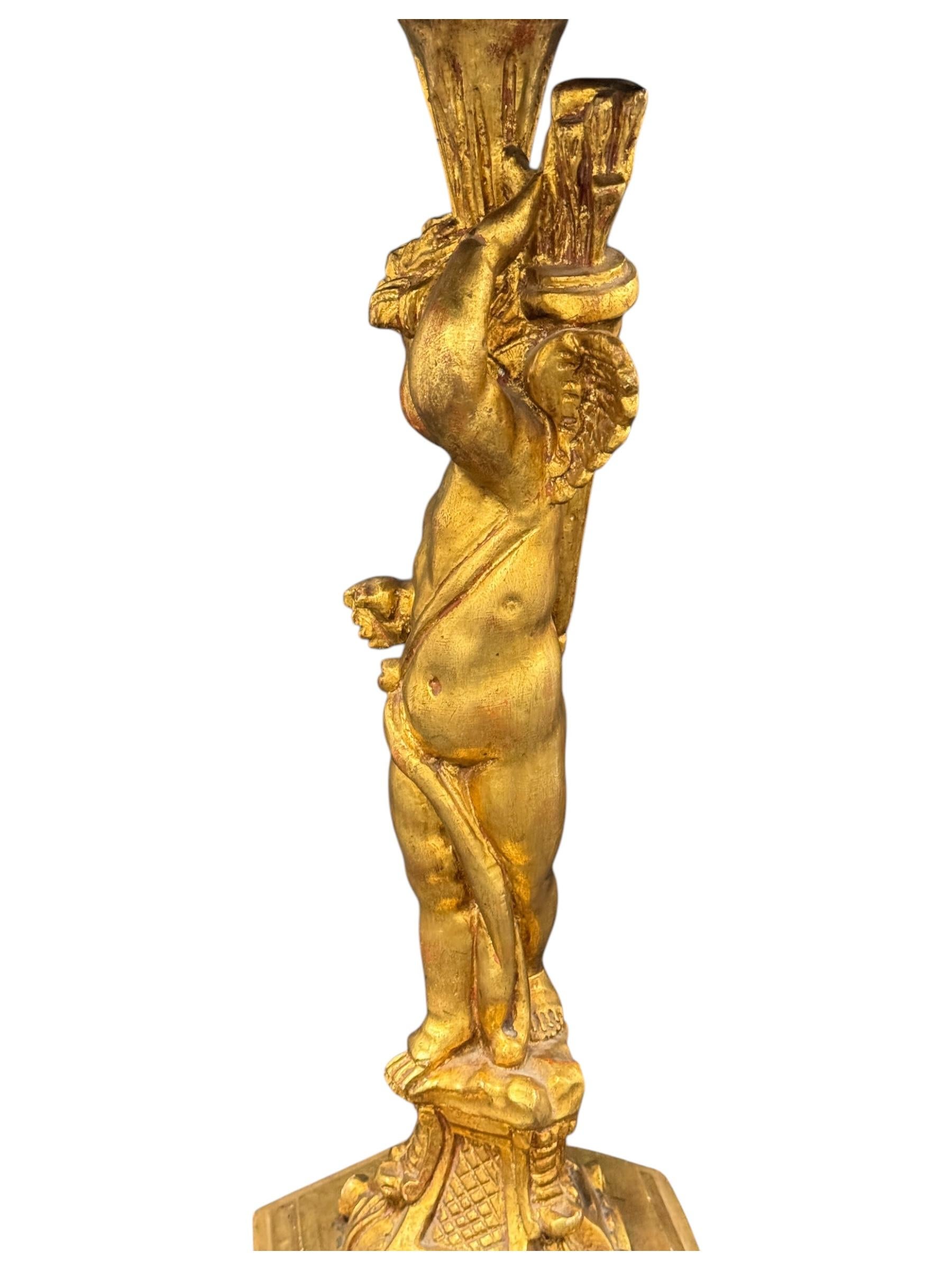 Table d'appoint italienne en bois doré Florentine Pied d'ange chérubin, Toleware Tole en vente 7