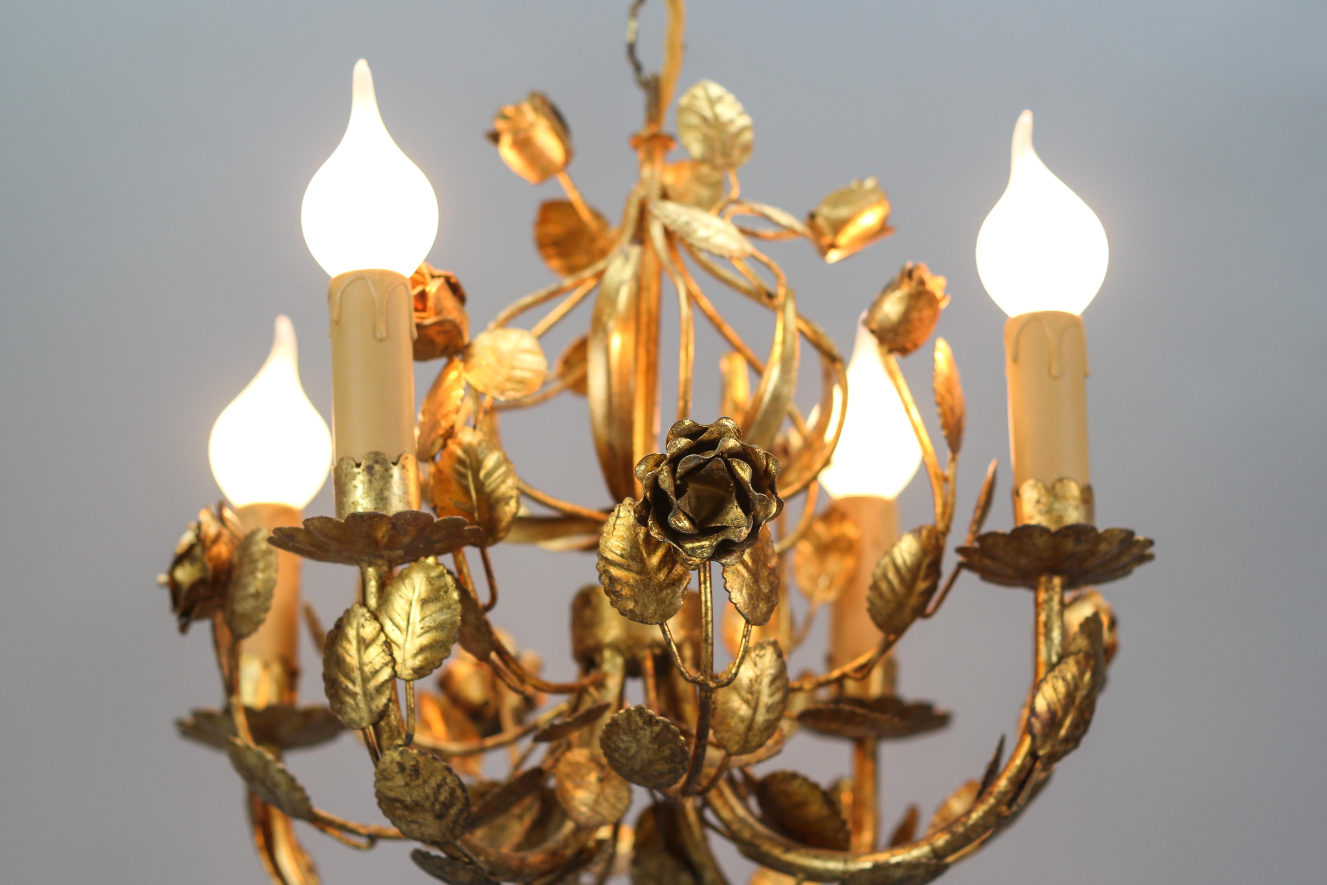 Italian Hollywood Regency Style Gilt Metal Four-Light Floral Chandelier For Sale 6