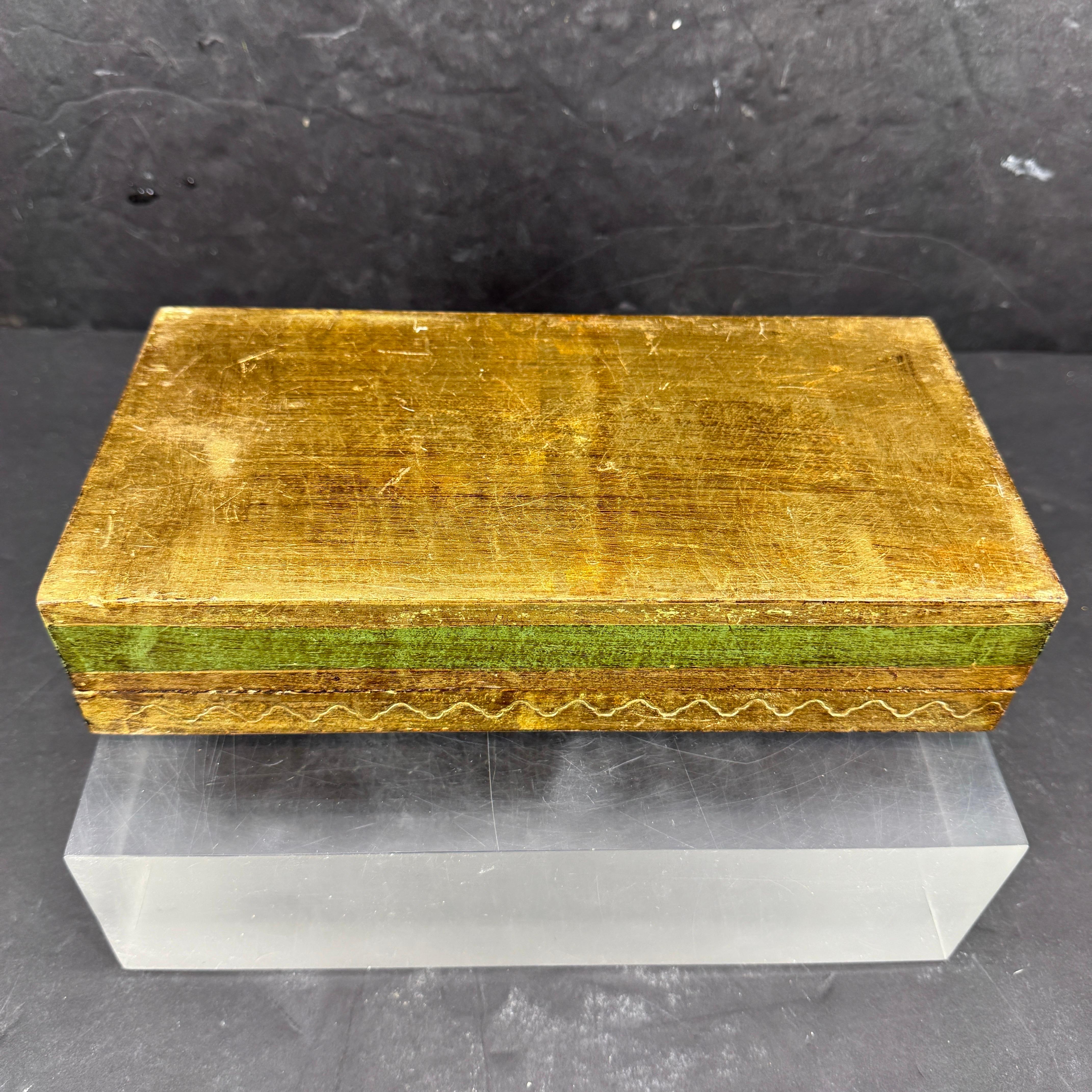 Boîte à mouchoirs en bois rectangulaire italienne Greene & Greene Greene en vente 2