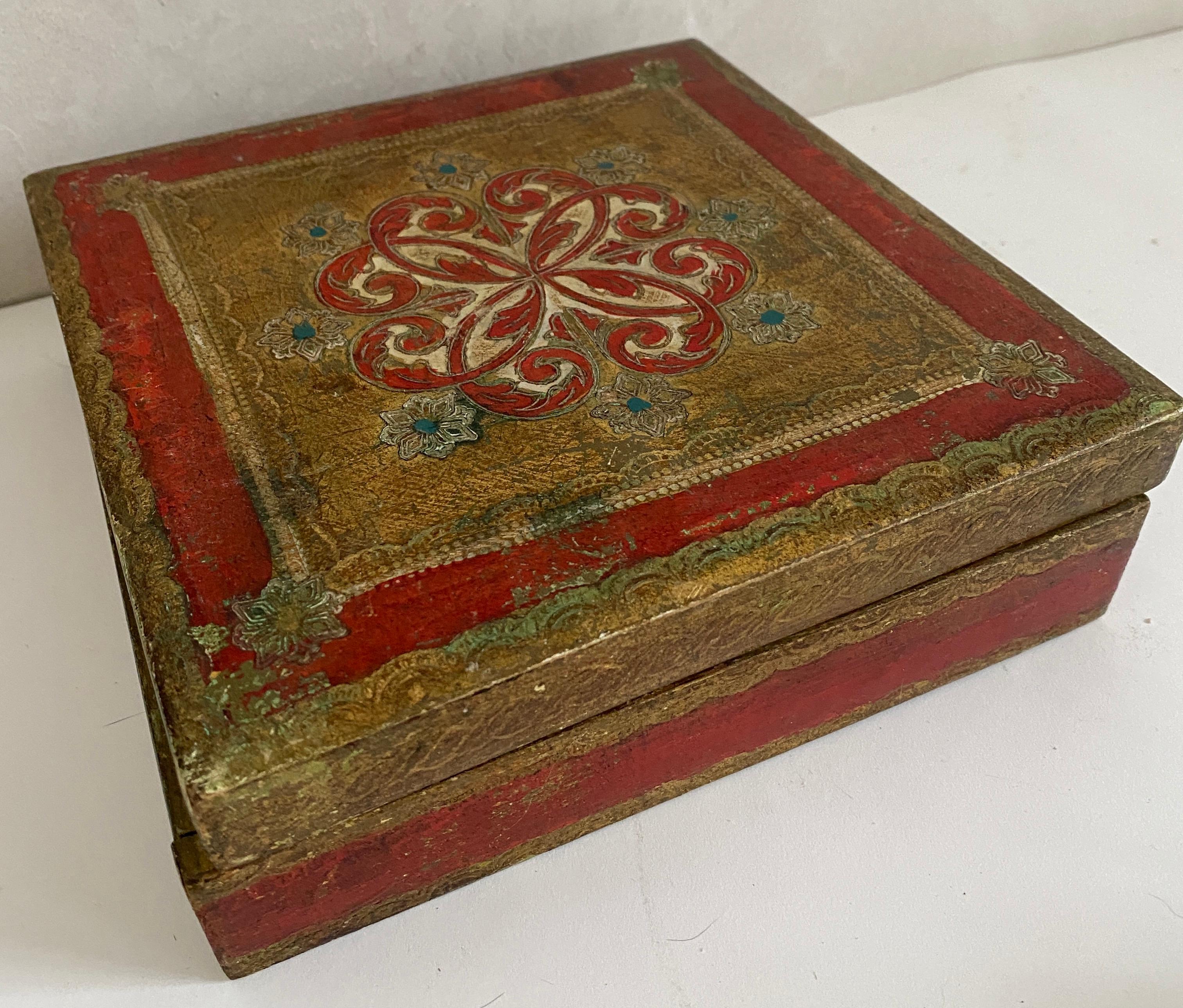 Italian Florentine Hand Painted Box In Fair Condition In Sheffield, MA
