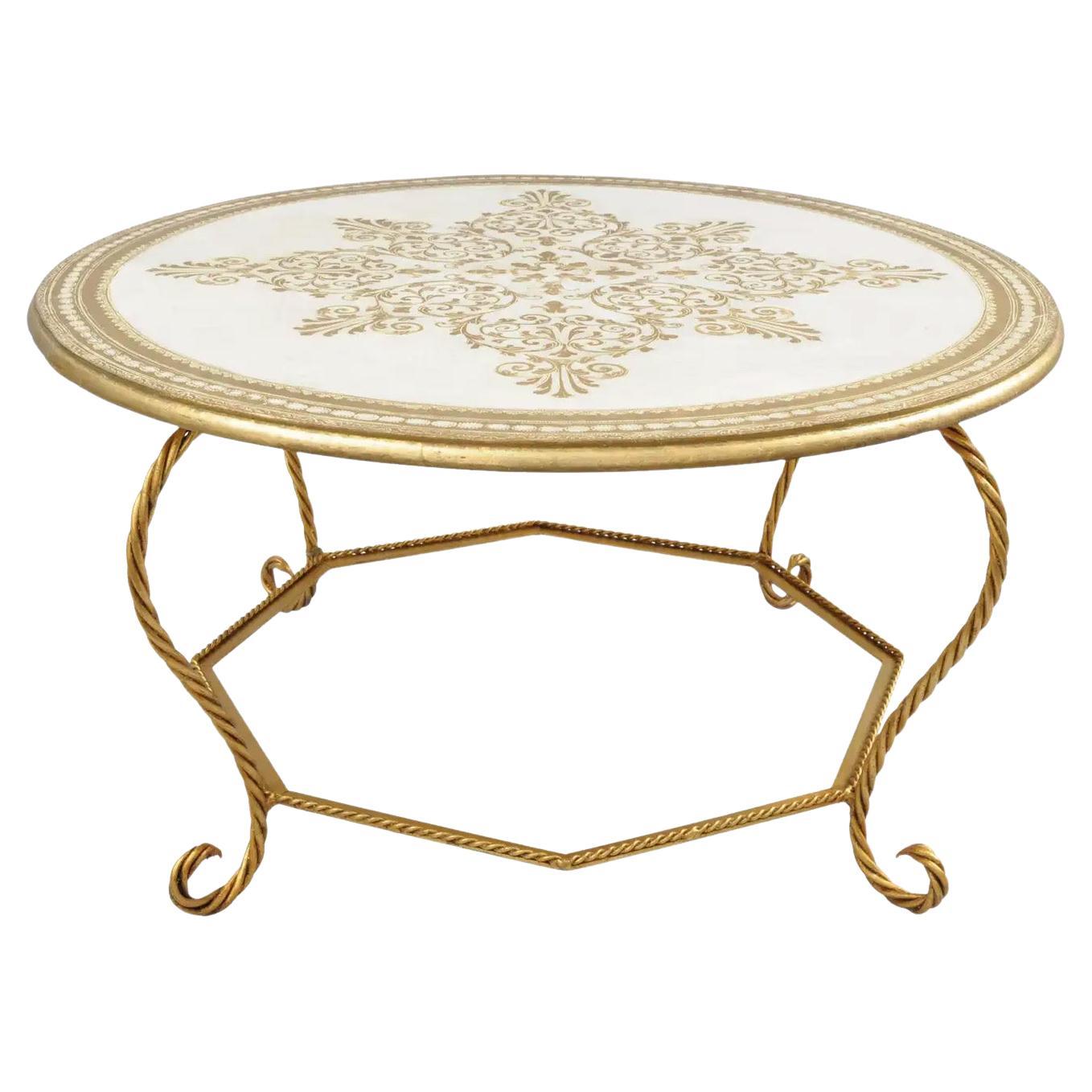 Table basse ronde italienne florentine Hollywood Regency en bois doré et corde de fer
