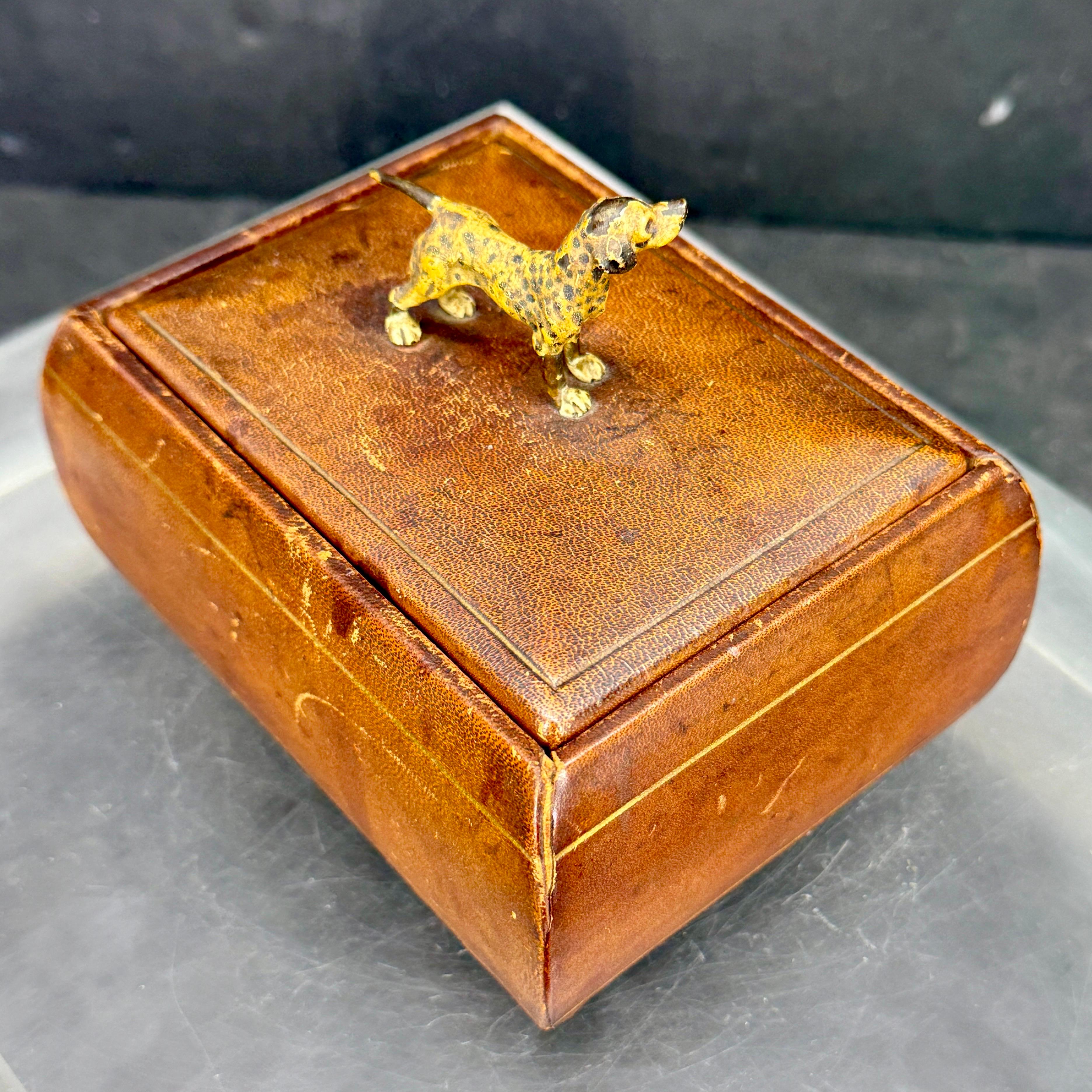 Italian Florentine Mid-Century Leather Box with Dog For Sale 11