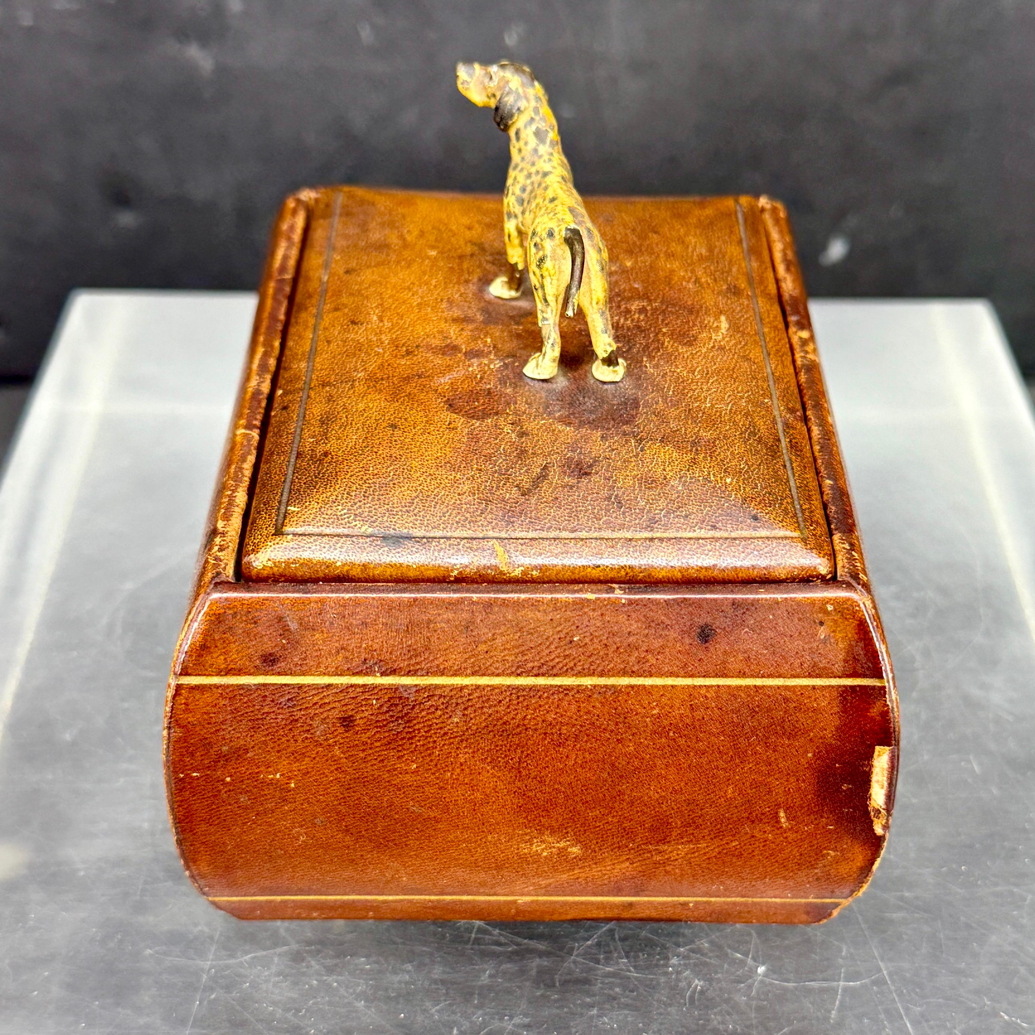 Italian Florentine Mid-Century Leather Box with Dog For Sale 1