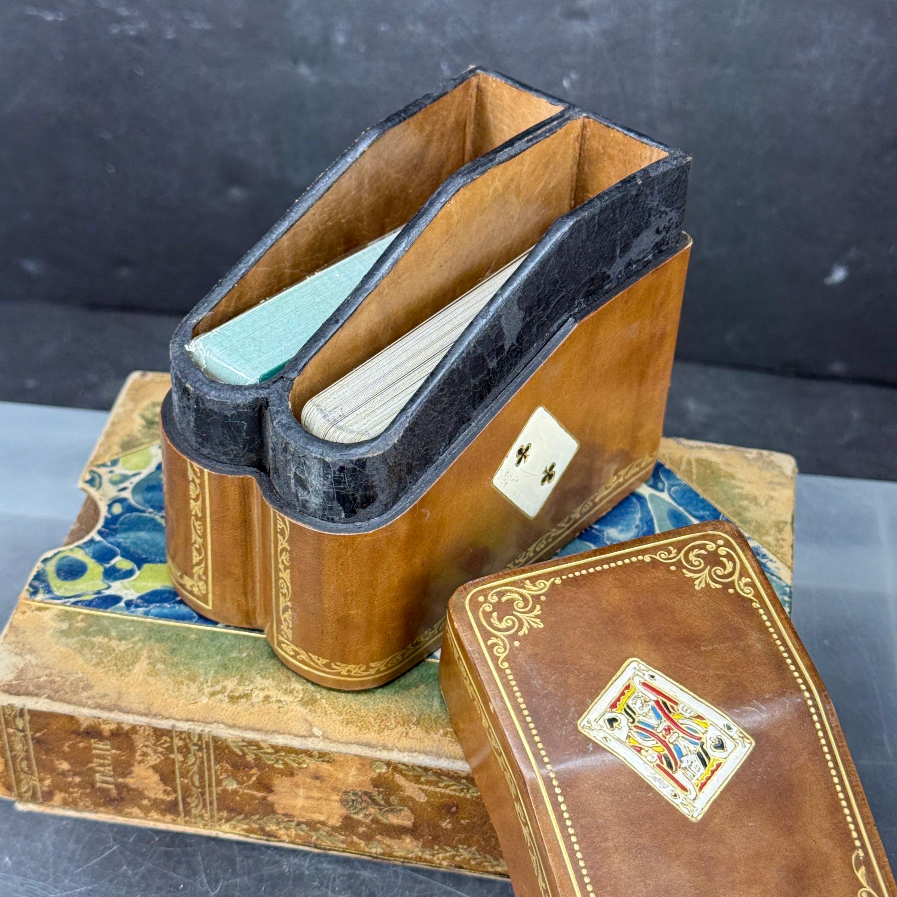 Goffrato Scatola porta carte di credito in pelle italiana Florentine di metà secolo in vendita