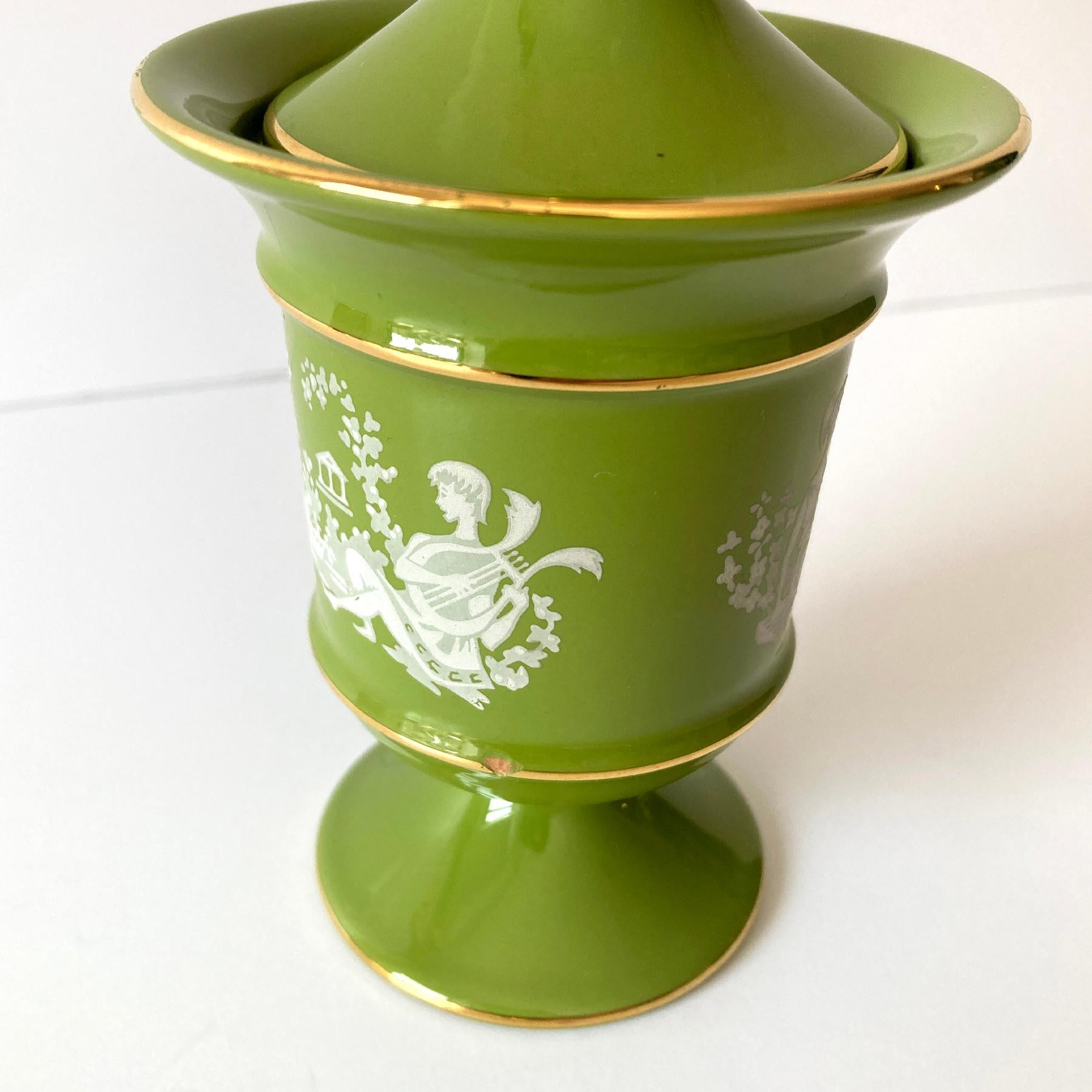 Urna Florentina Italiana de Jarrón Redondo con Tapa, Verde Musgo y Dorado, Años 60 en venta 3