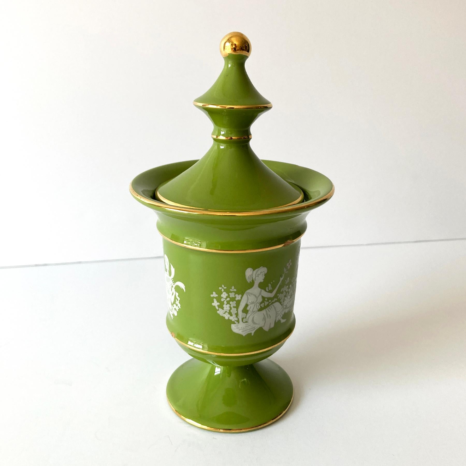 Urna Florentina Italiana de Jarrón Redondo con Tapa, Verde Musgo y Dorado, Años 60 Moderno de mediados de siglo en venta