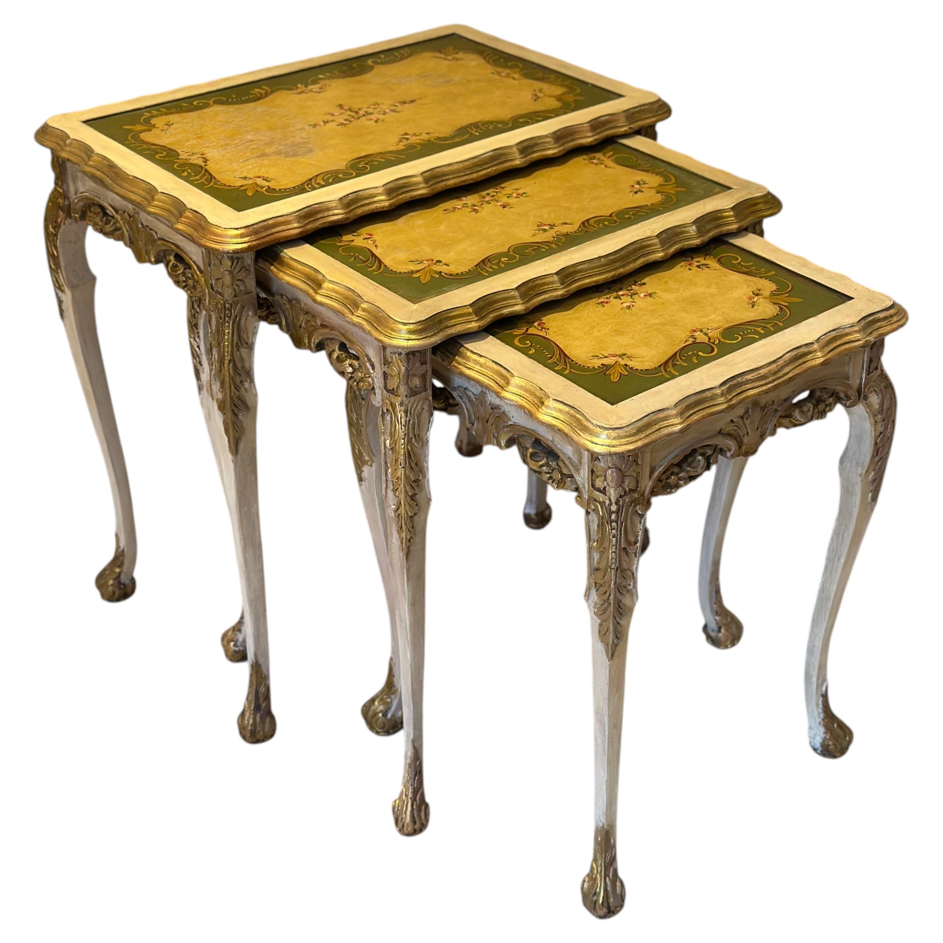 Italian Florentine Nesting Tables in the Venetian Rococo Taste, Mid-20th Century For Sale