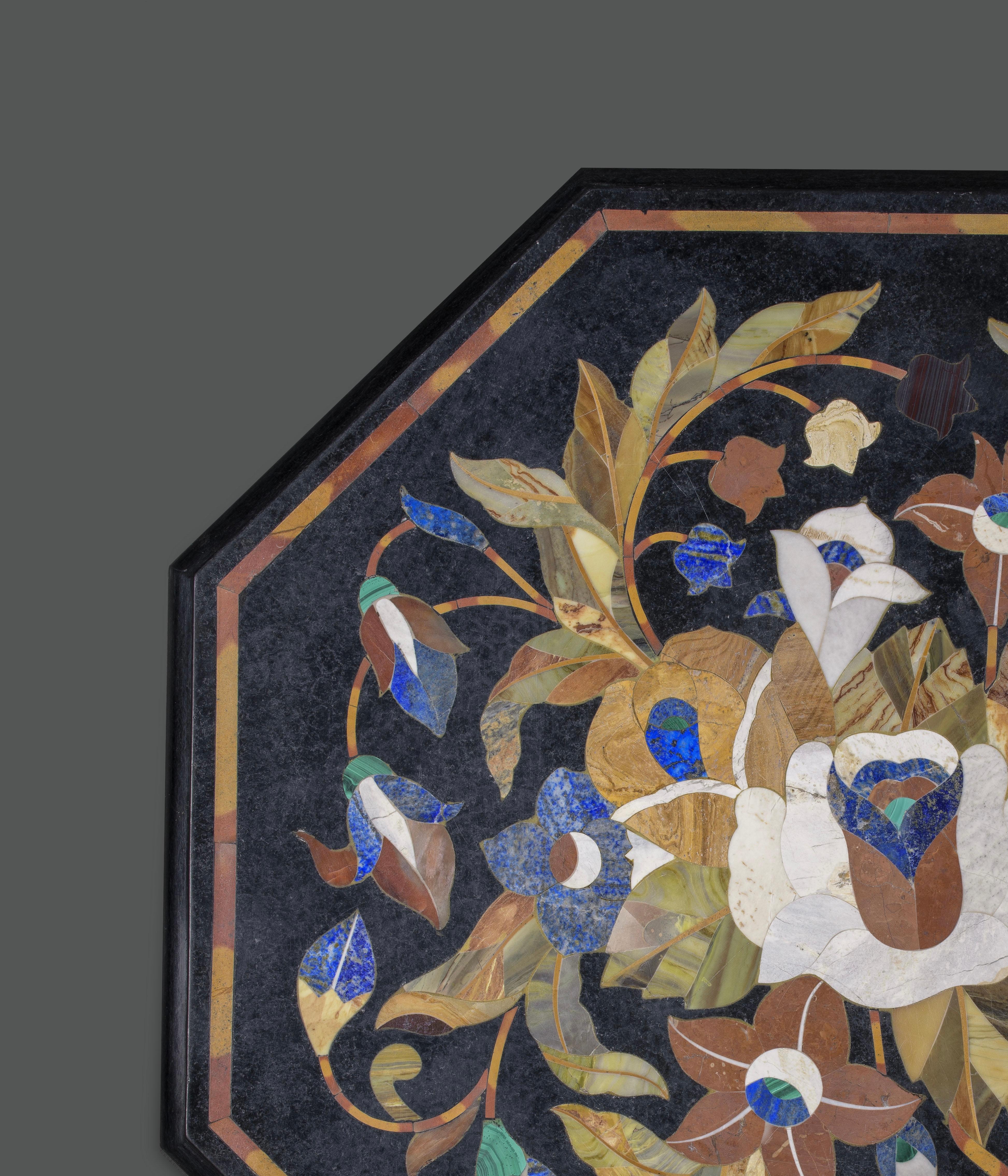 Italiano Piano da tavolo in marmo con intarsio in pietra dura Florentine in vendita