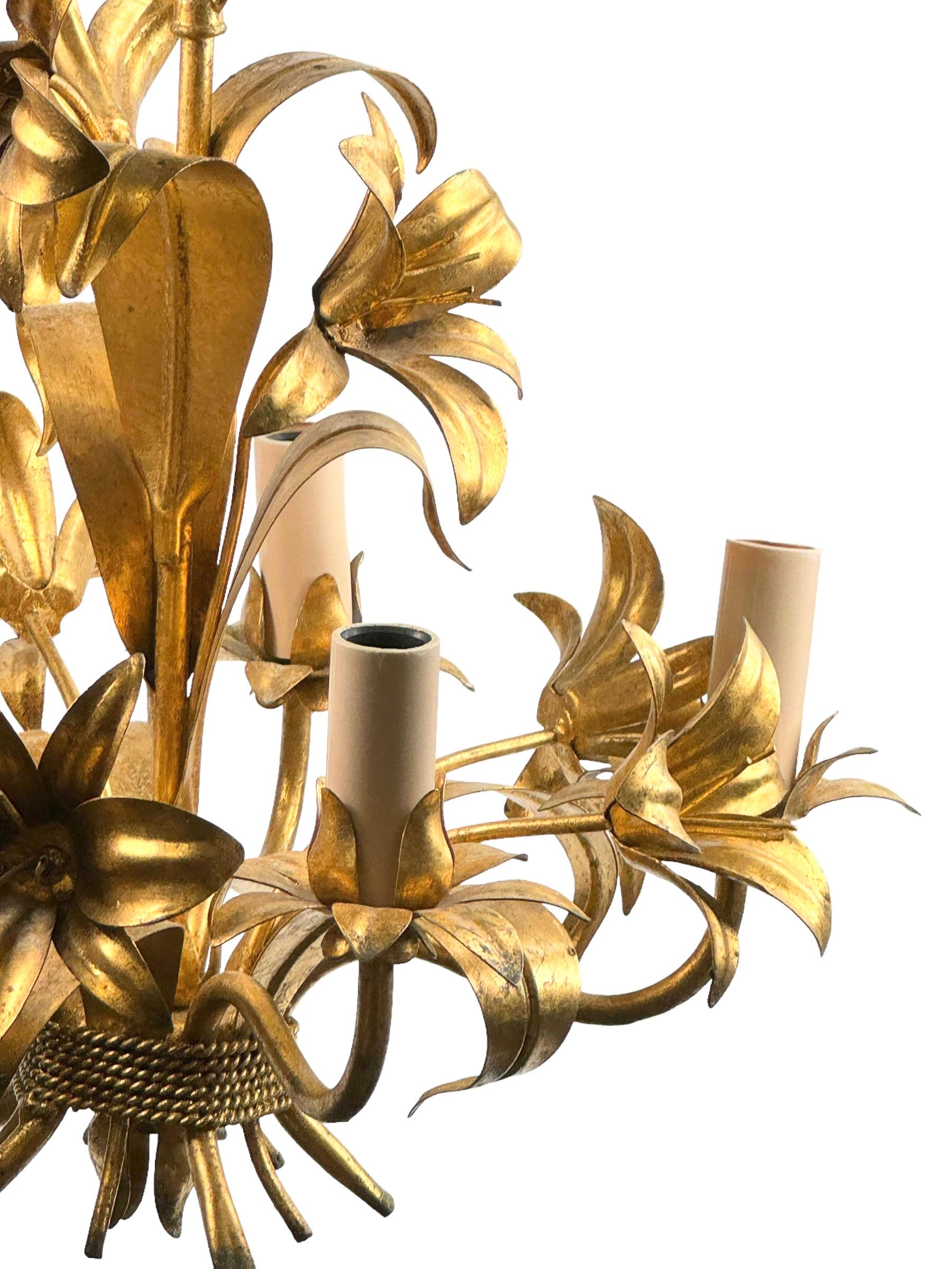 Italian Flowers Five-Light Tole Chandelier Gilded Metal, European, 1960s In Good Condition In Nuernberg, DE