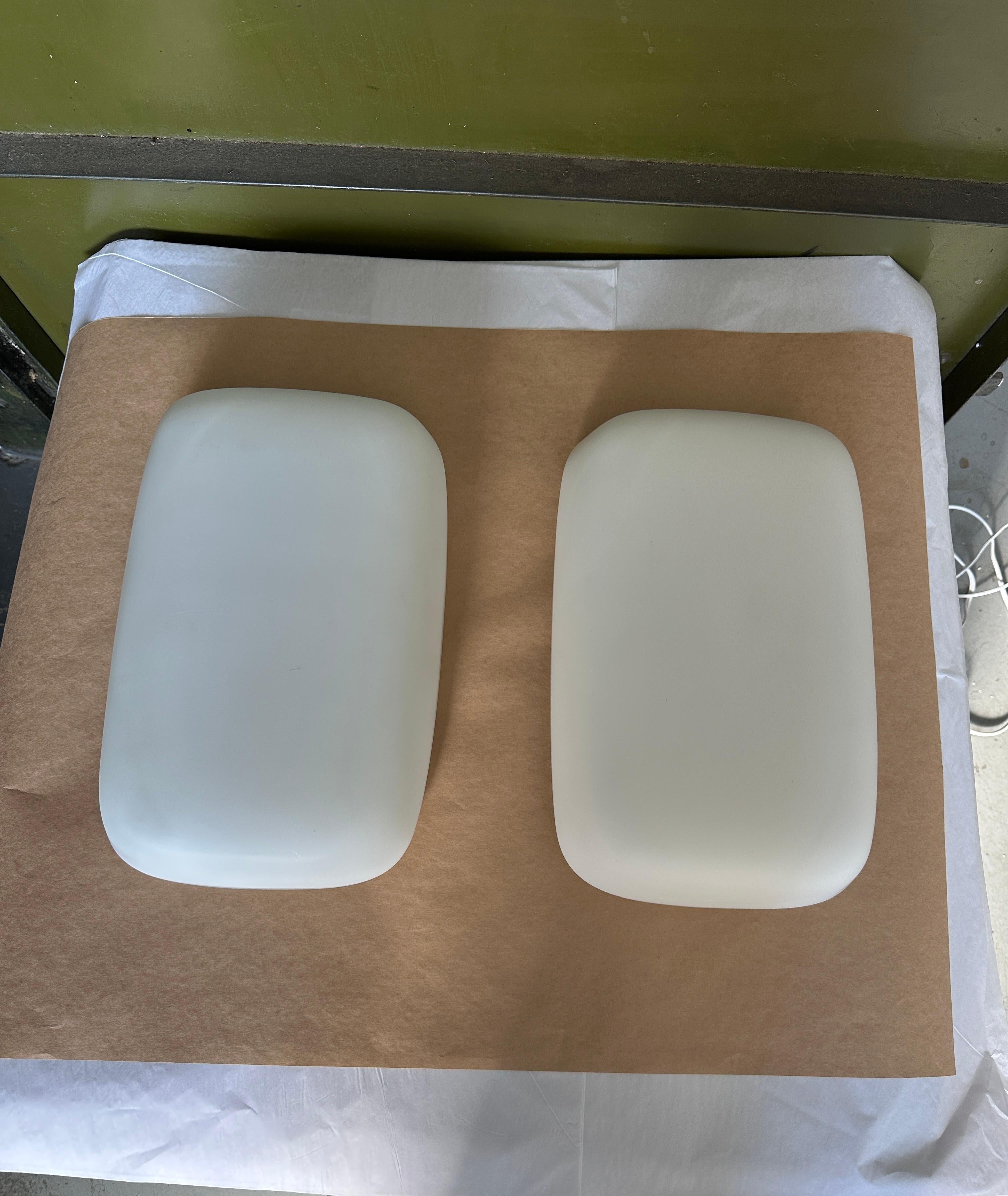 Italian flush mount ceiling lights, set of 2 For Sale 3
