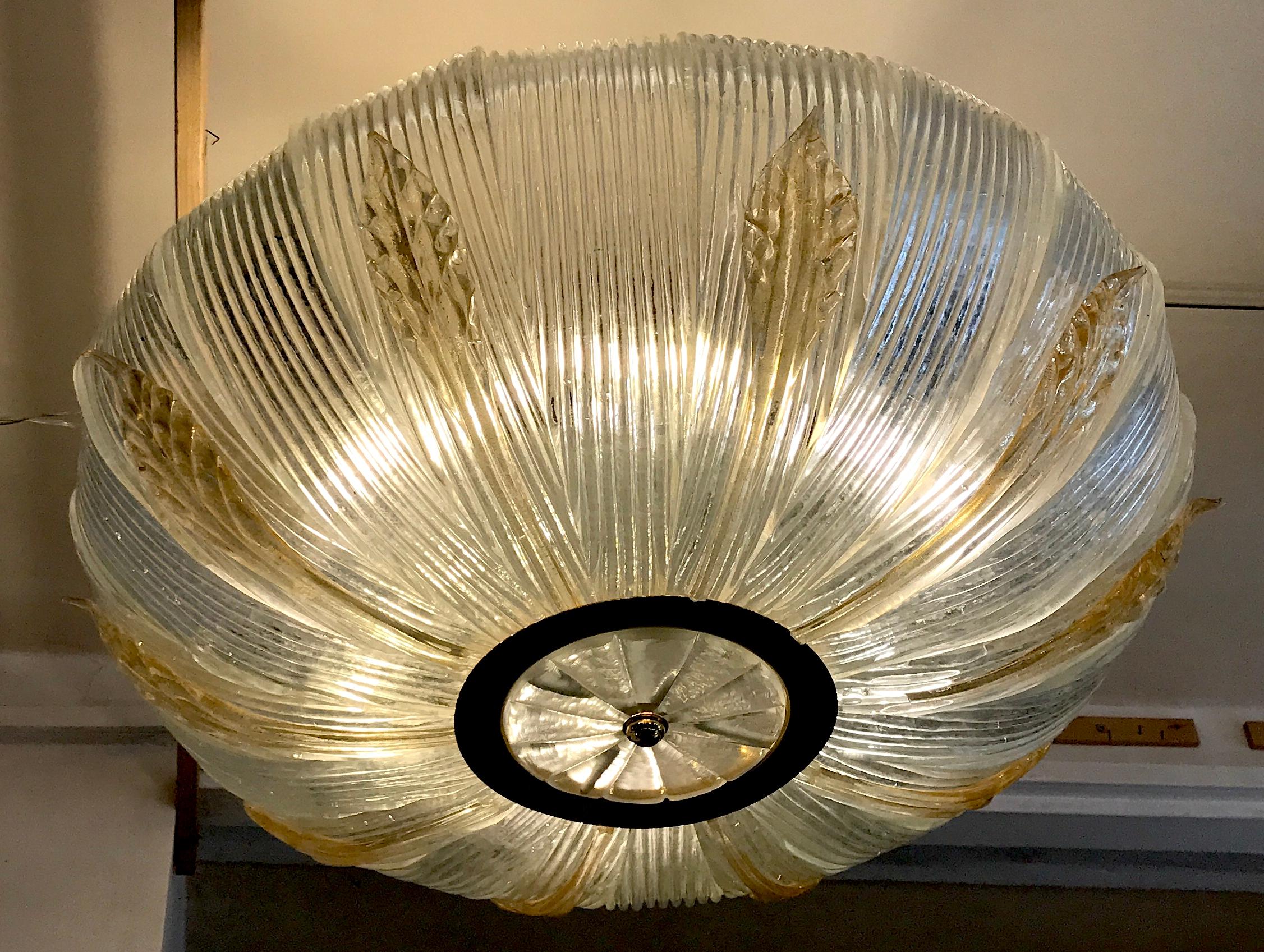 Italian Flush Mount Murano Glass Chandelier by Barovier & Toso In Excellent Condition In Rome, IT