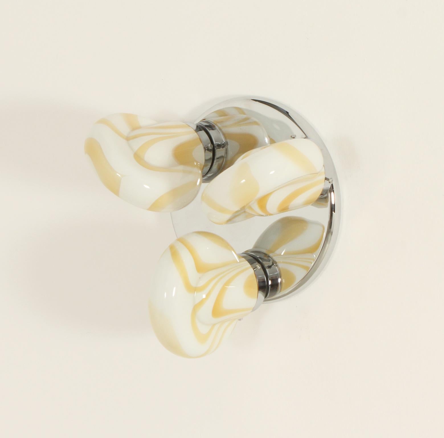Italienische Unterputzdose mit Mazzega Glass Pieces, 1970er Jahre im Angebot 4