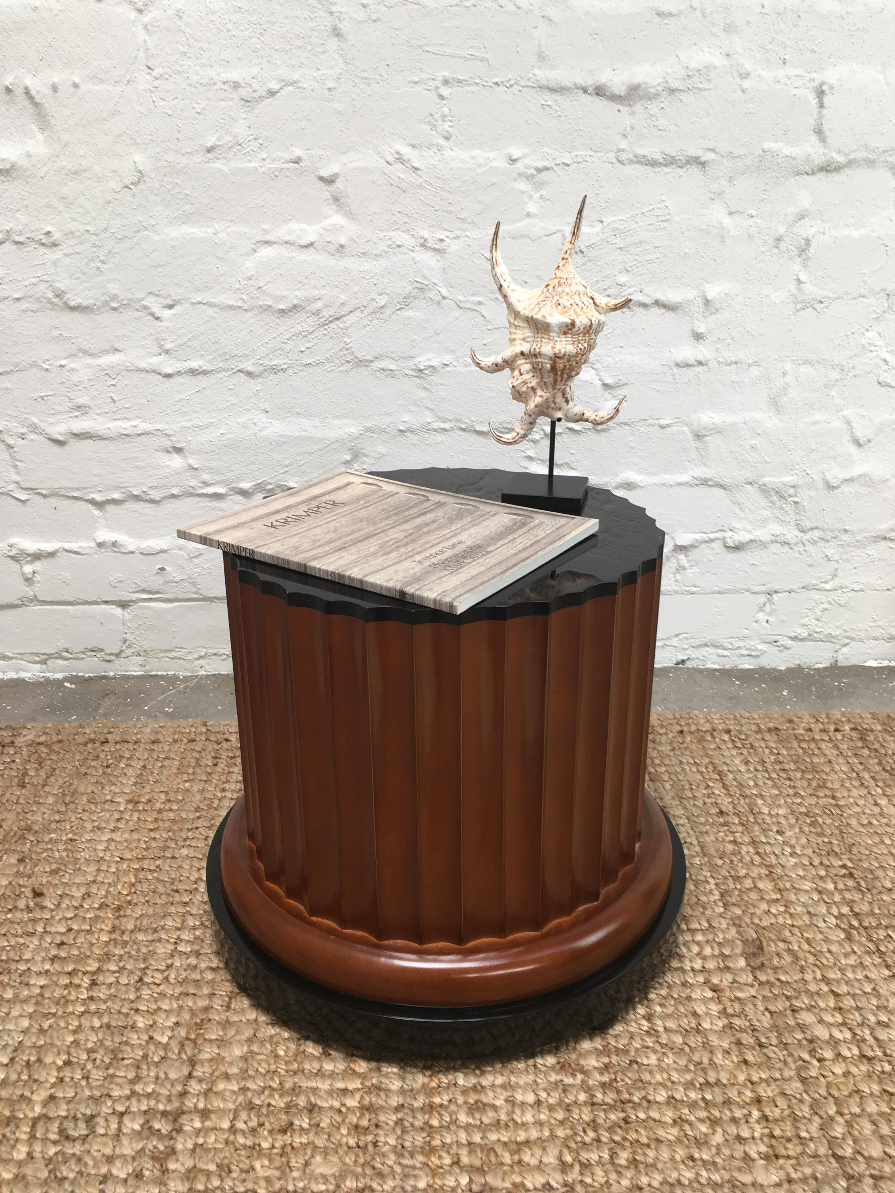 Italian Fluted Wood Pillar Column Pedestal Side Table or Stand In Good Condition In Melbourne, AU