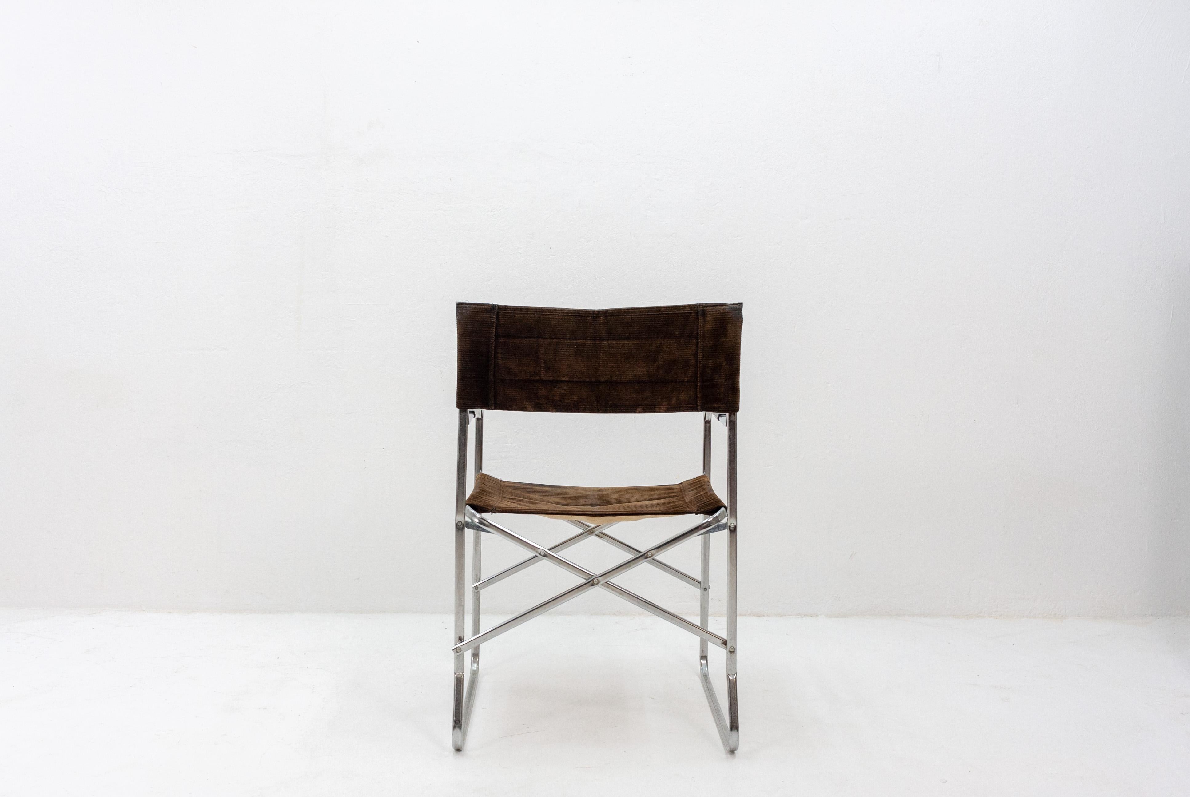 Italienischer klappbarer italienischer Stuhl im Stil des Stuhls „April“ von Gae Aulenti (Stoff)