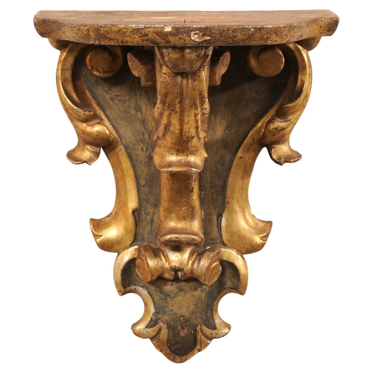 Console italienne sculptée en folioté, petite étagère