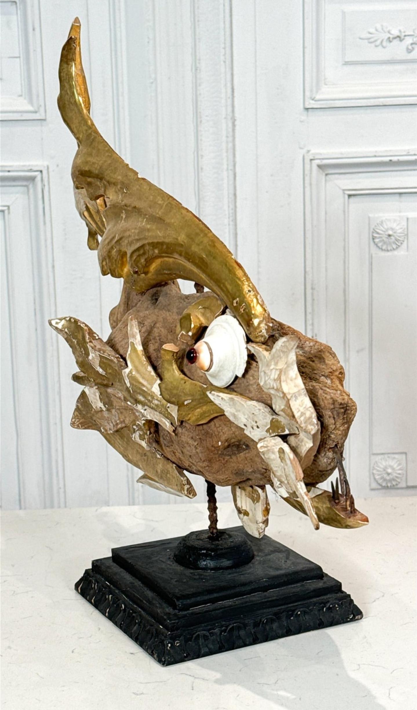 Italienische Volkskunst-Fischskulptur aus dem 18.-19. Jahrhundert, Fragmente, gefundene Objekte (Muschel) im Angebot