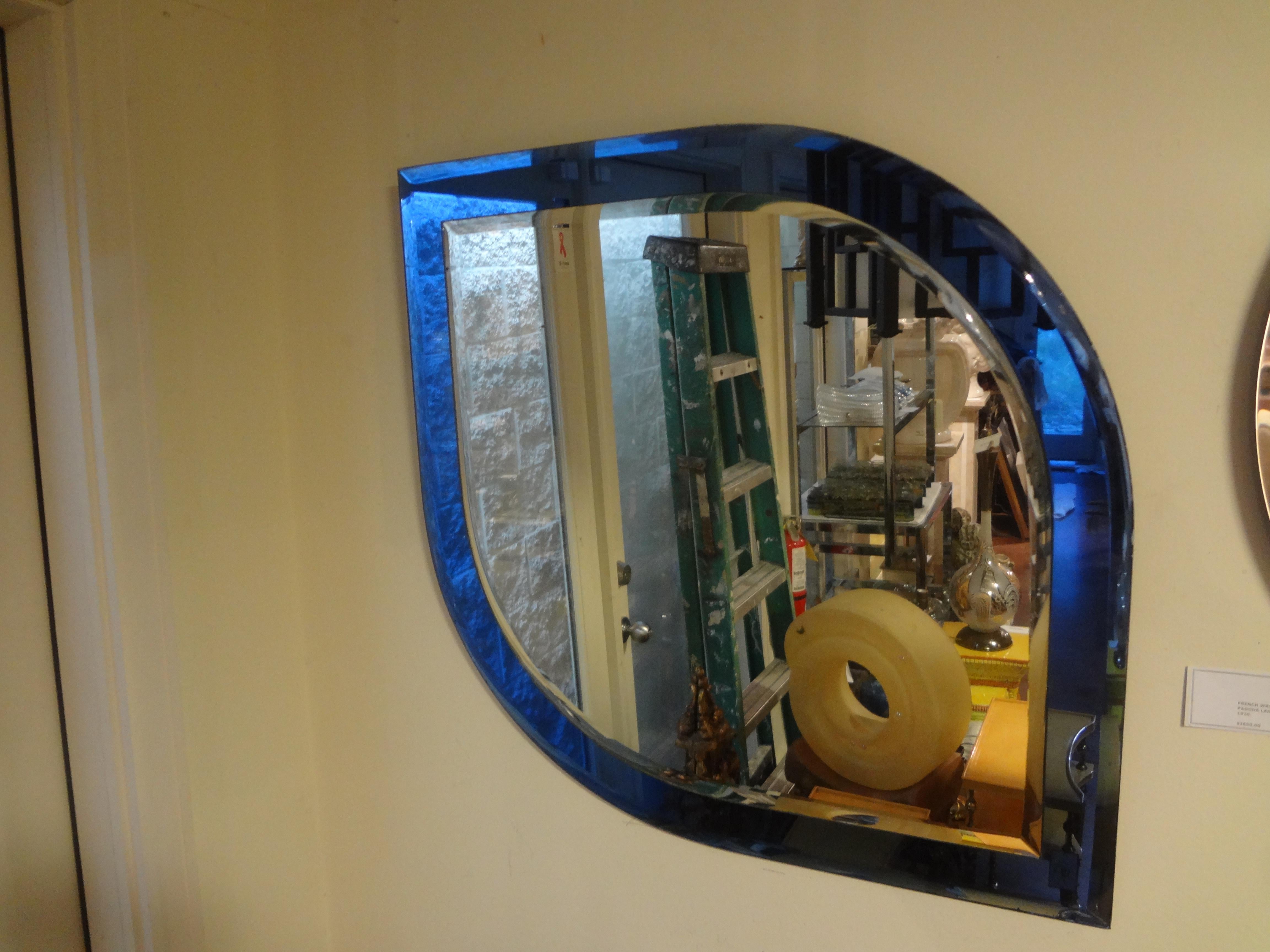 Mid-Century Modern Miroir bleu italien inspiré de Fontana Arte en vente