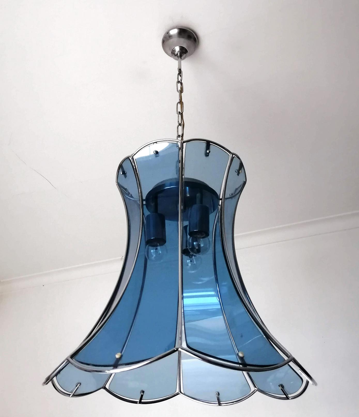 Italian Fontana Arte Mid-Century Modern Smoked Blue Glass Chrome Chandelier 1960 For Sale 3