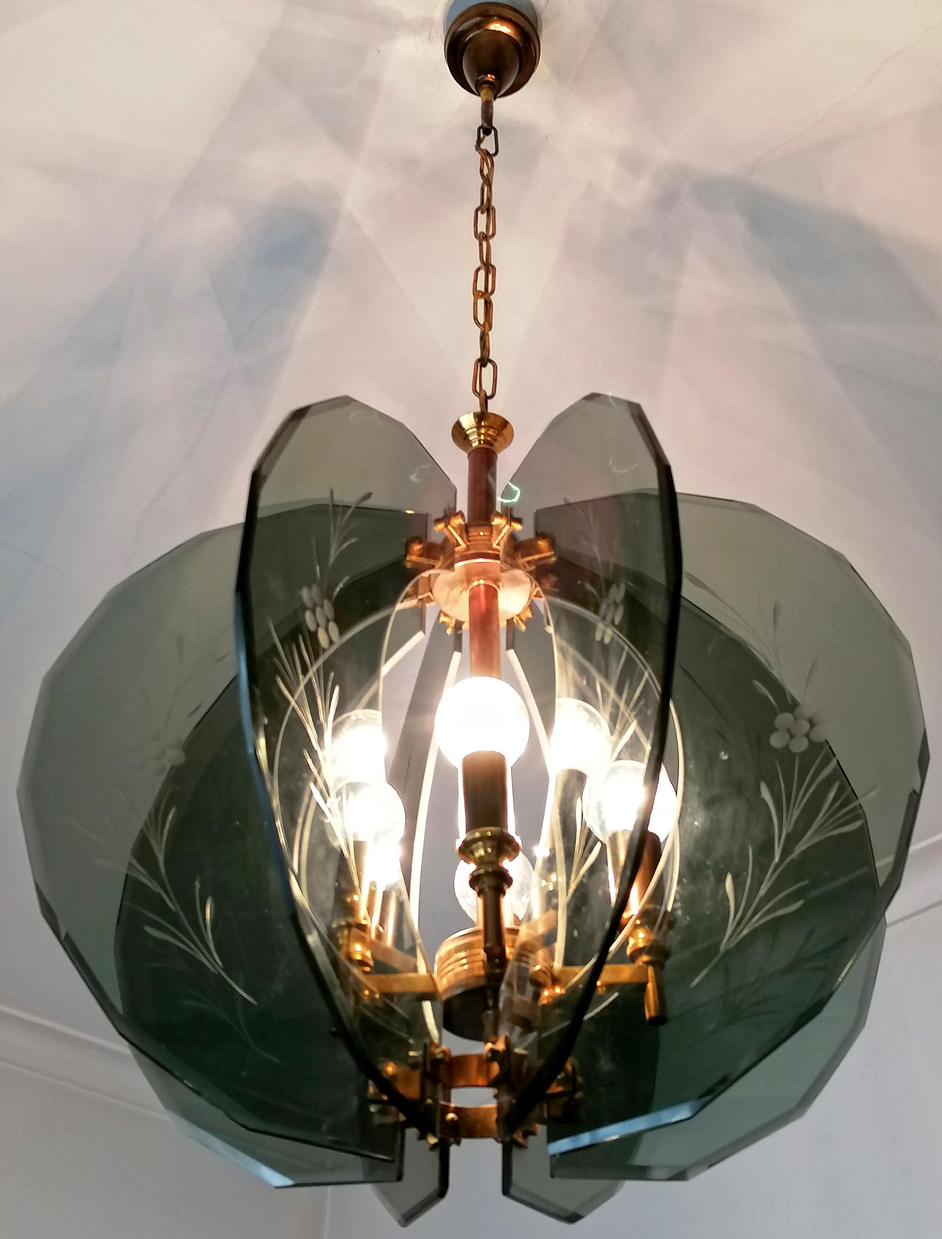 Vintage Gino Paroldo Chandelier with Brass and Smoked Hand Cut Glass, 1950s For Sale 4