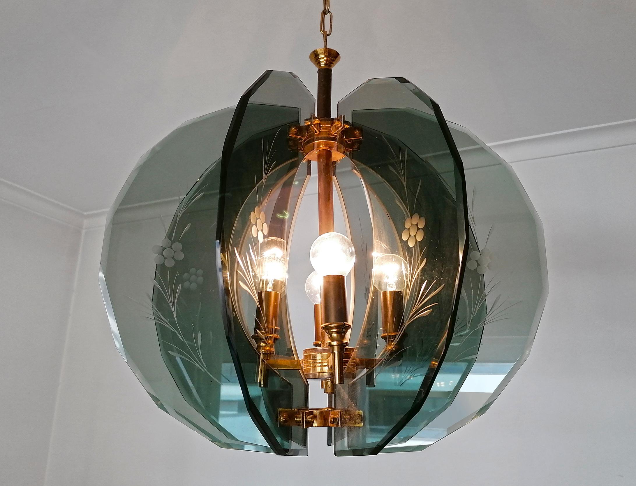 Vintage Gino Paroldo Chandelier with Brass and Smoked Hand Cut Glass, 1950s For Sale 5