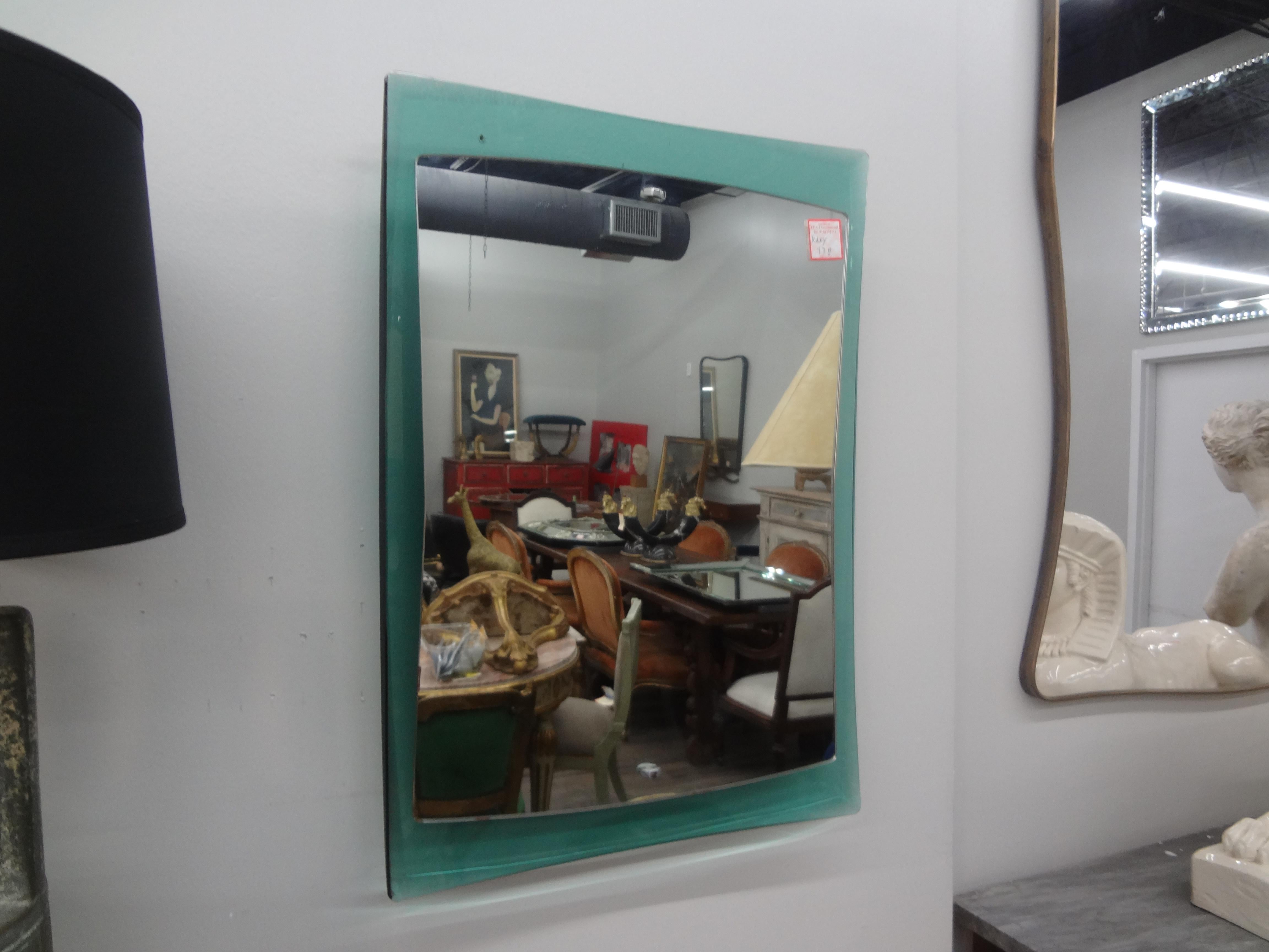 Verre Miroir italien en verre incurvé de style Fontana Arte en vente