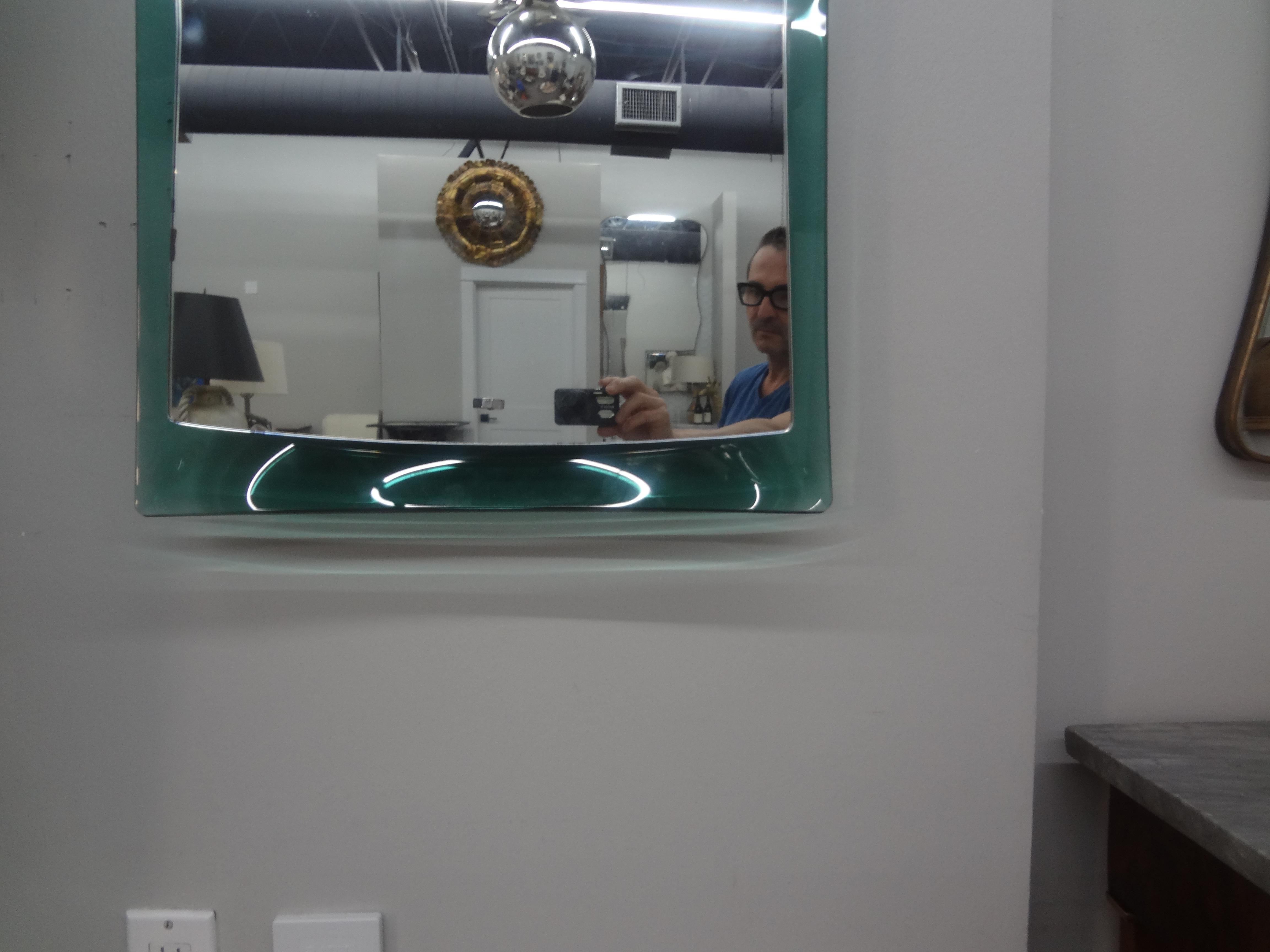 Miroir italien en verre incurvé de style Fontana Arte en vente 3