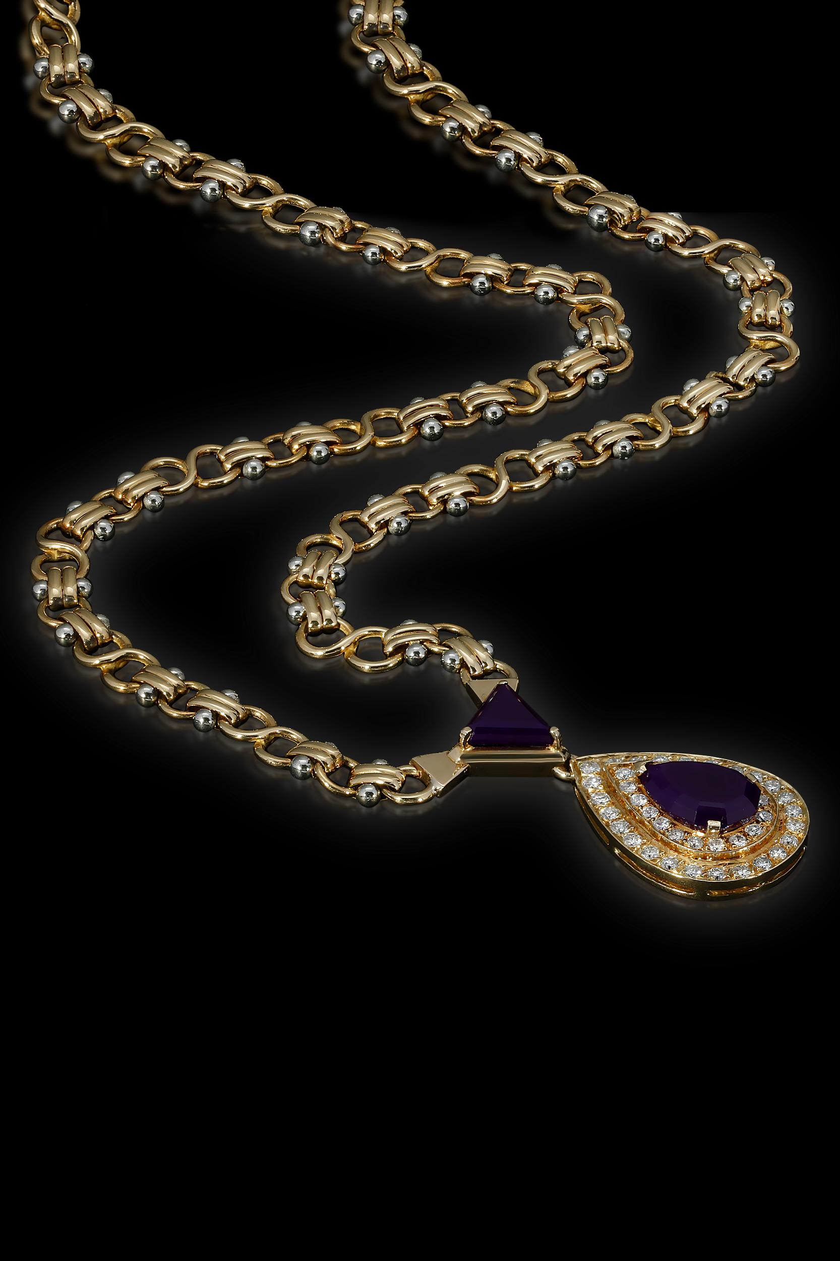 Italian FOPE Sugilite and VS Diamond Necklace in 18k Gold For Sale 3
