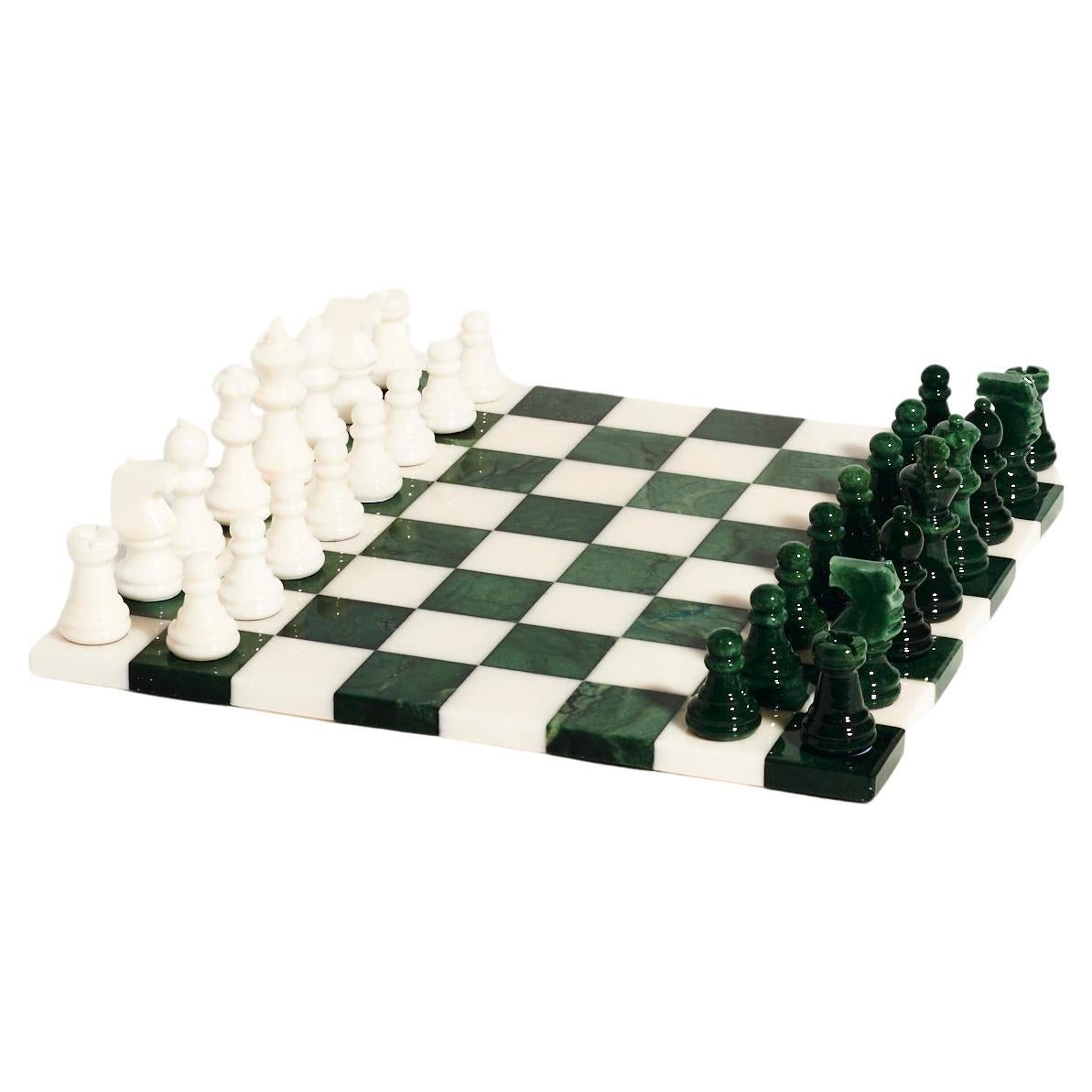 Grand jeu d'échecs italien en albâtre, vert forêt/blanc