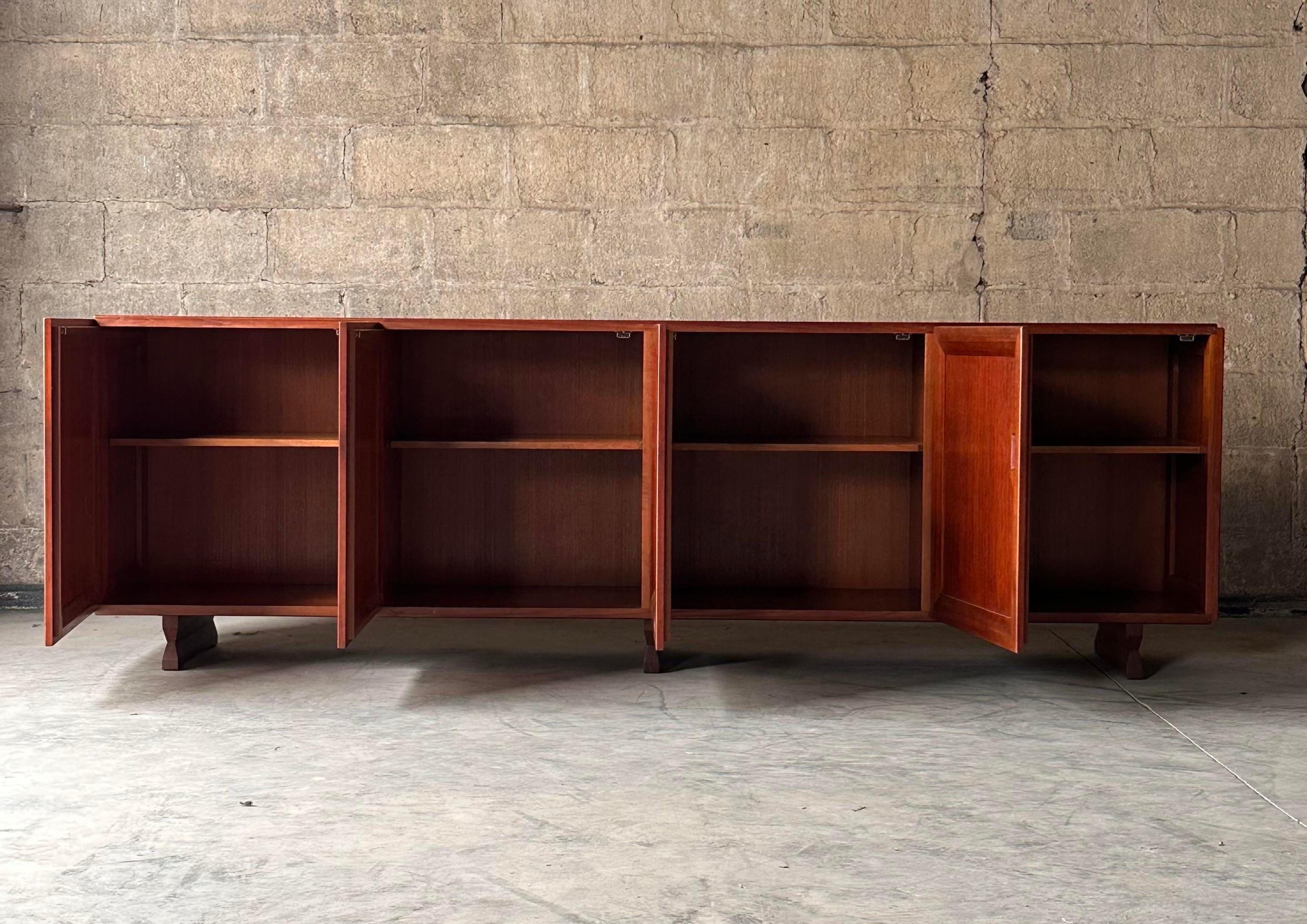 Mid-Century Modern Italian Franco Albini for Poggi Sideboard For Sale