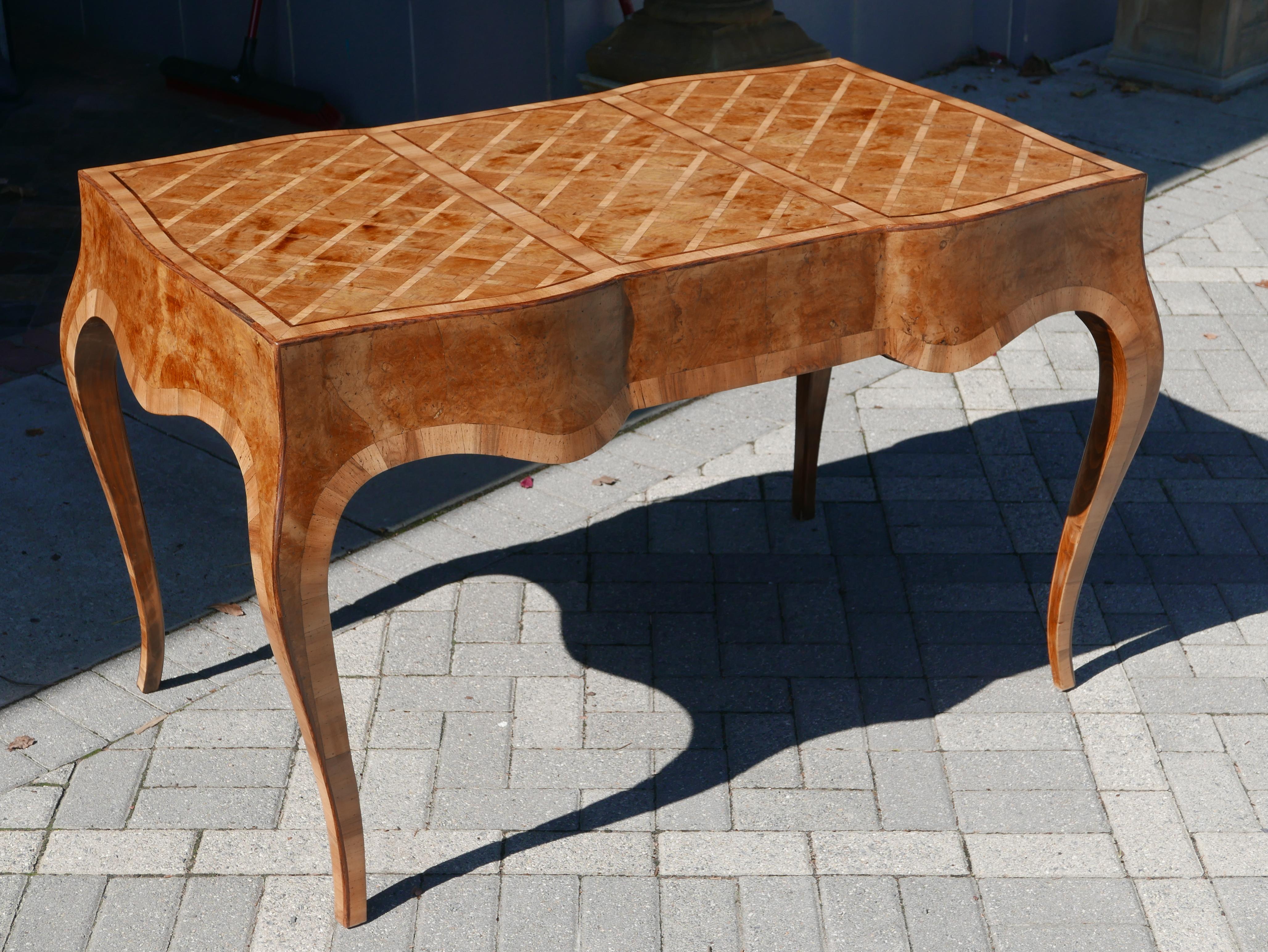 Mid-20th Century Italian Fruitwood and Burl Marquetry Parquet Desk, circa 1950 For Sale