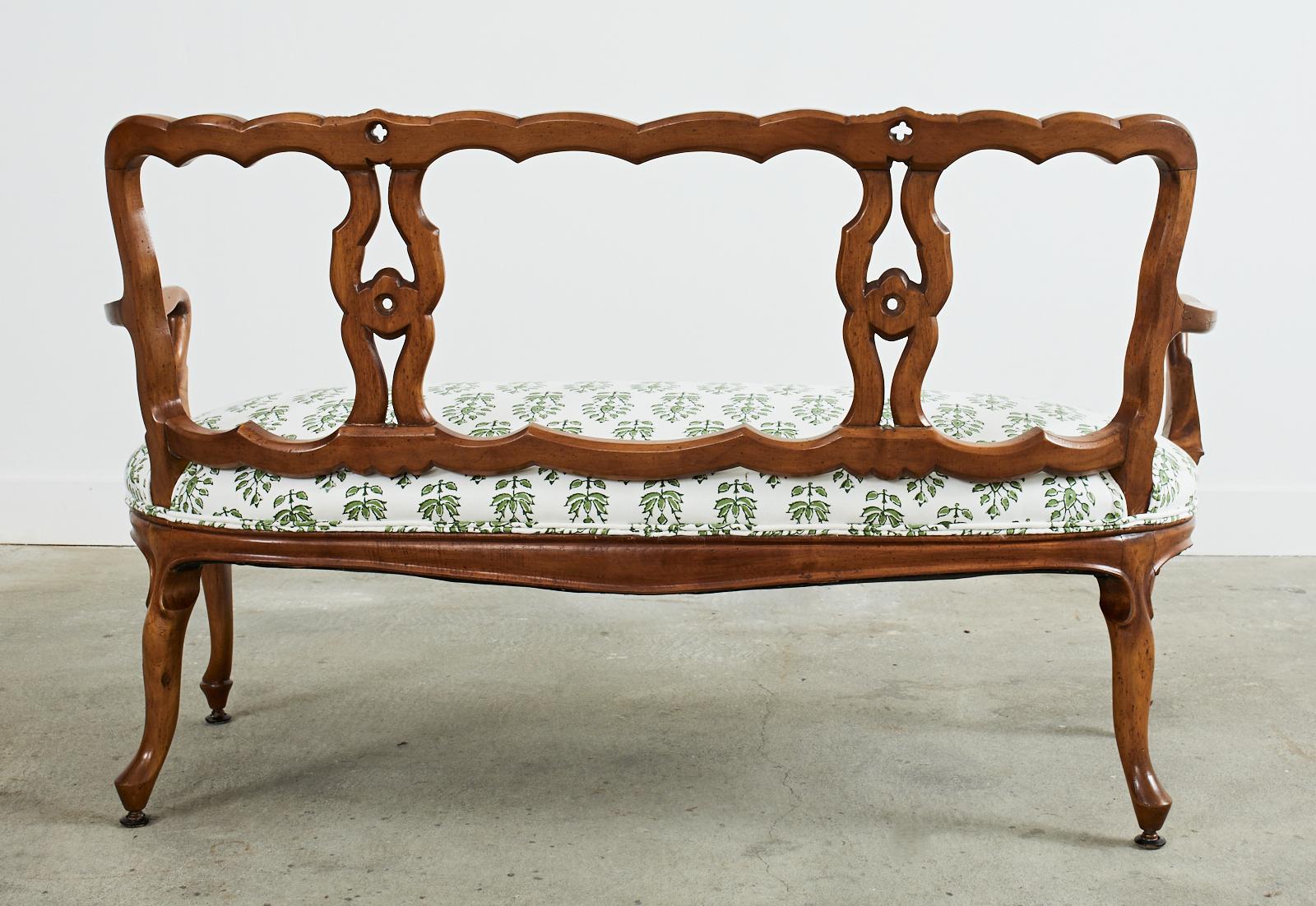 Italian Fruitwood Venetian Style Carved Canape Bench For Sale 12