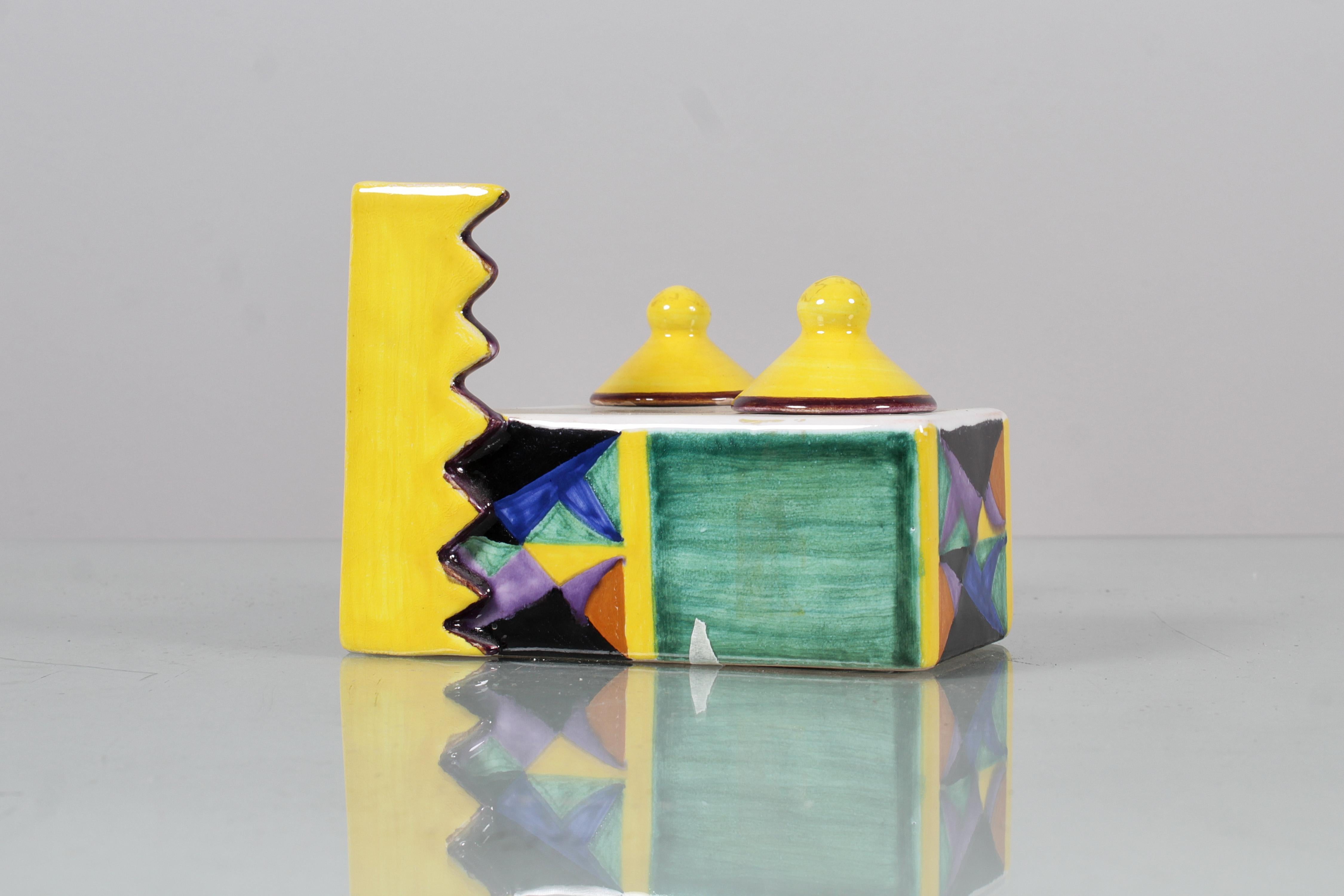 Italiano Futurismo italiano P. Rizzo '29 per Bottega Gatti Calamaio in ceramica dipinto a mano '86 in vendita