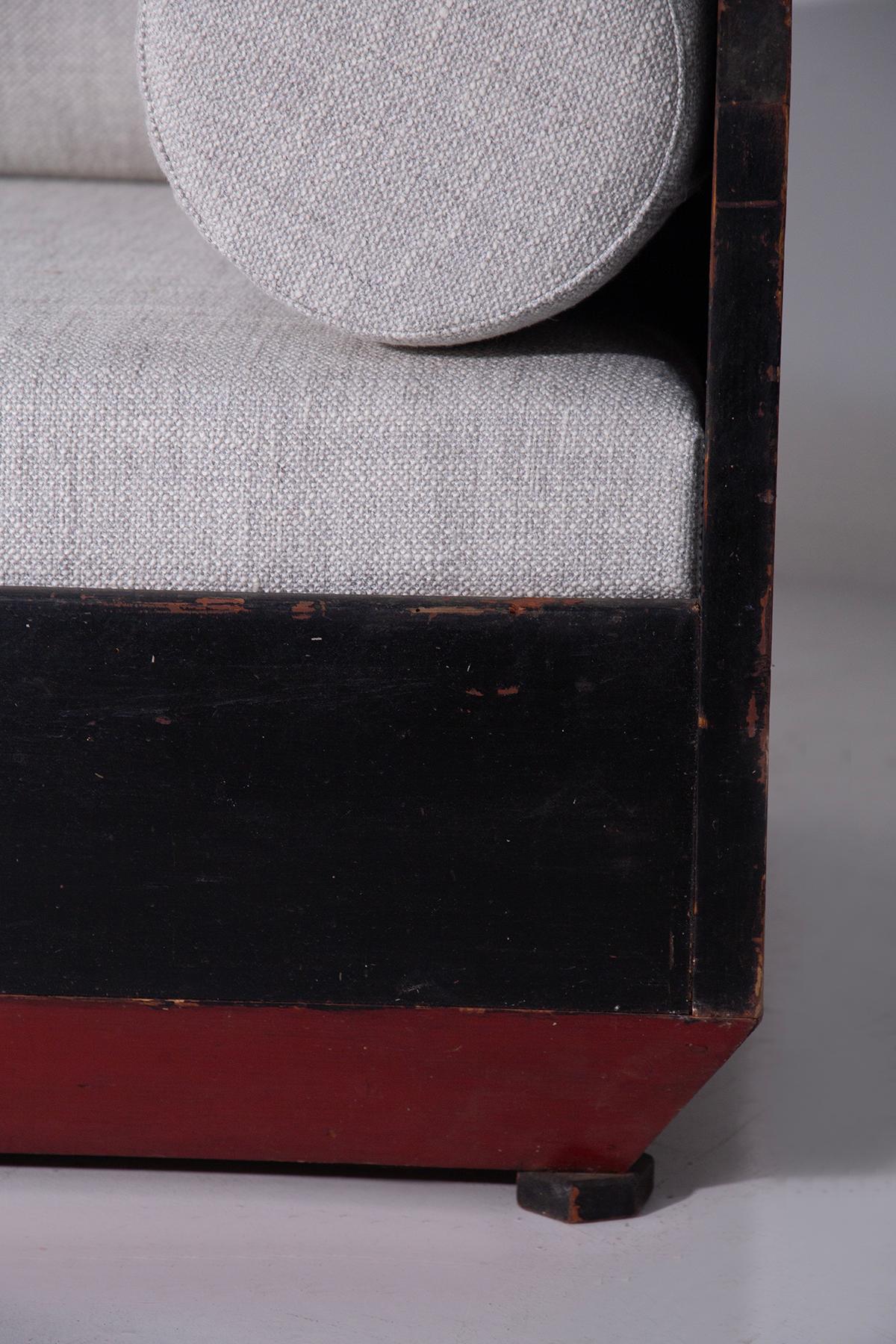 Italian Futurist-era geometric sofa with cotton fabric grey in vendita 5