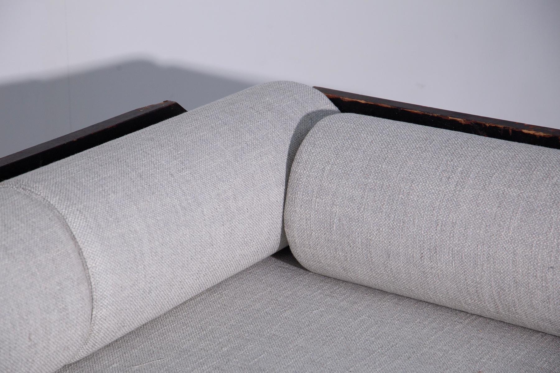 Italian Futurist-era geometric sofa with cotton fabric grey in vendita 1
