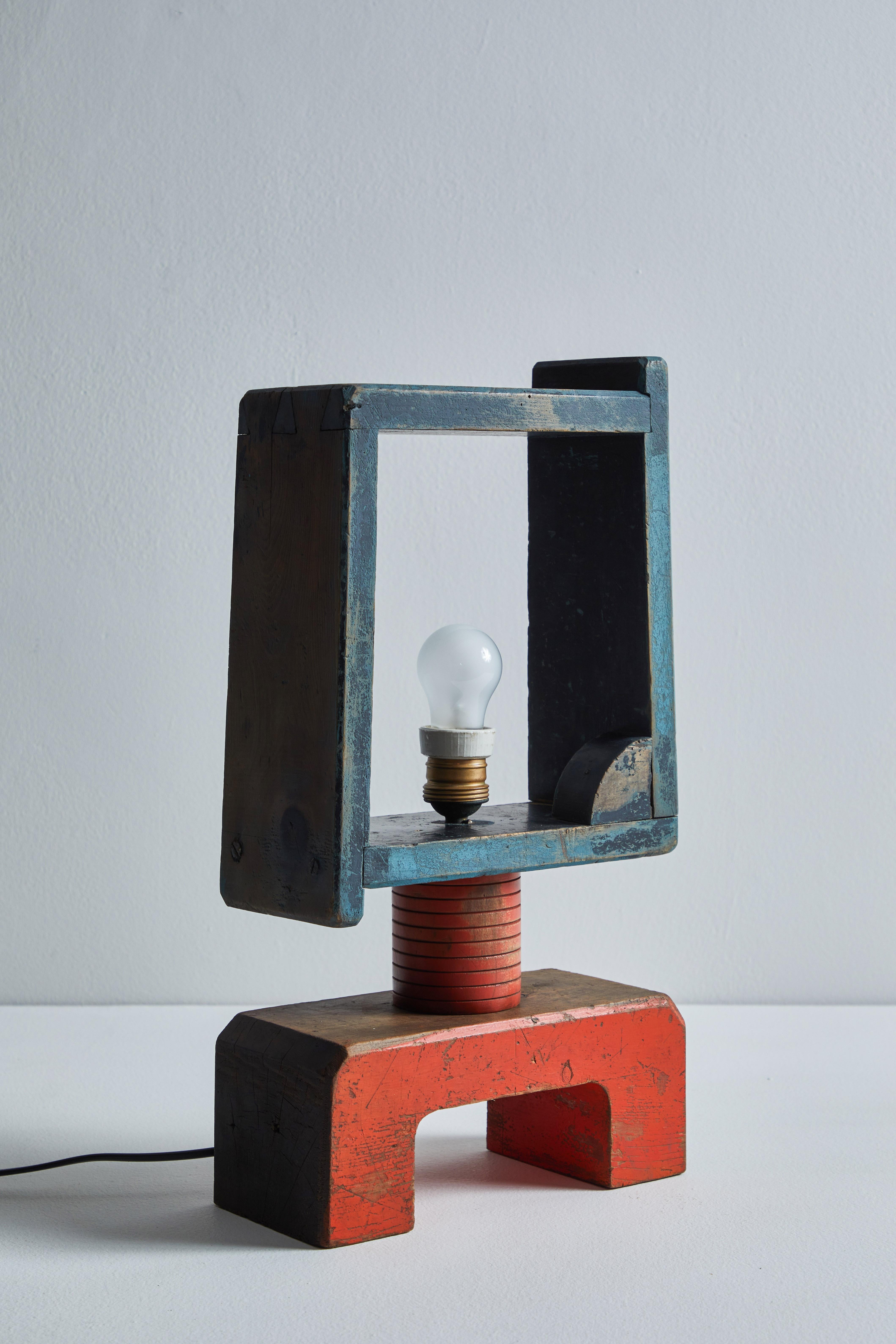 Italian Futurist Table Lamp For Sale 3