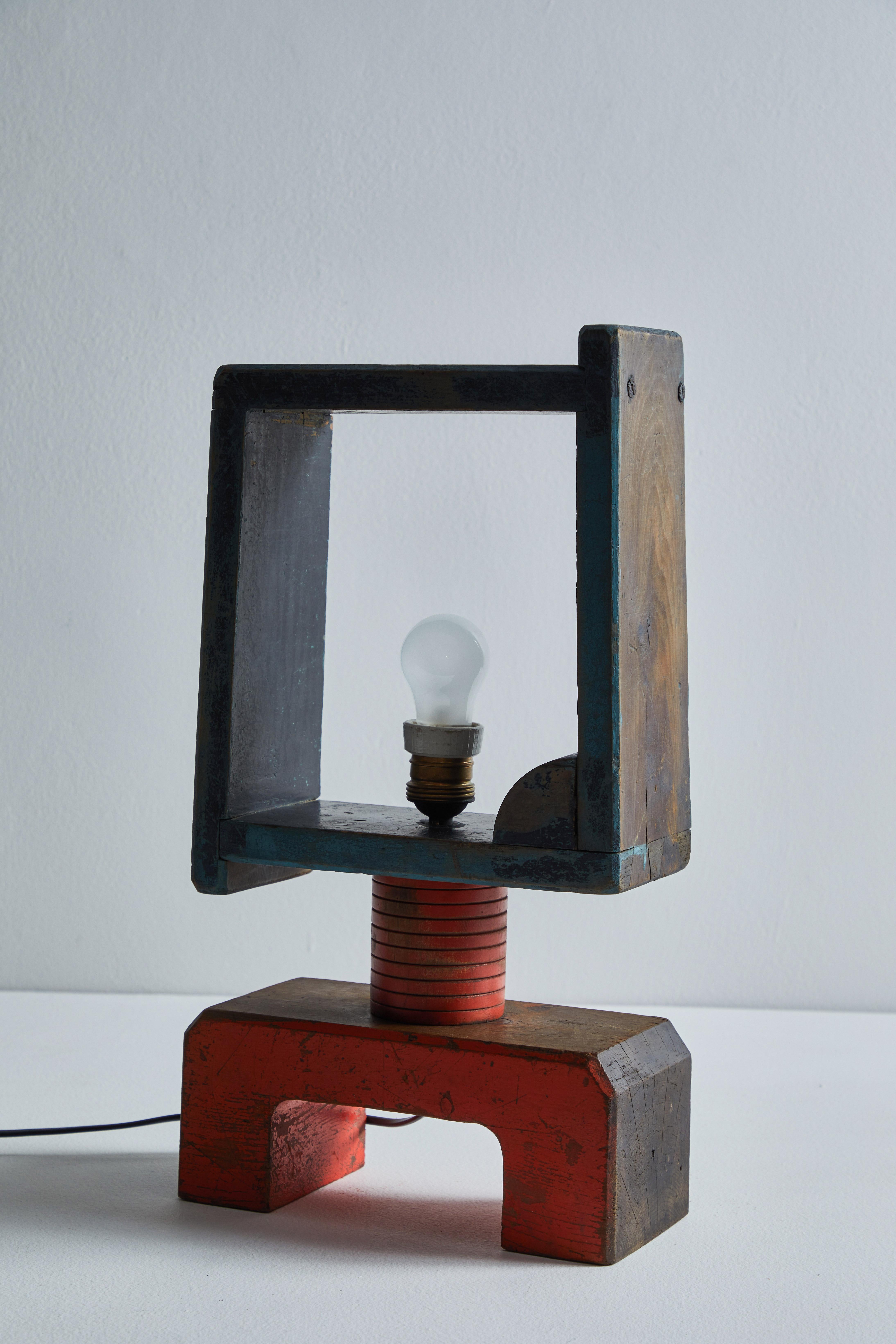 Italian Futurist Table Lamp For Sale 4
