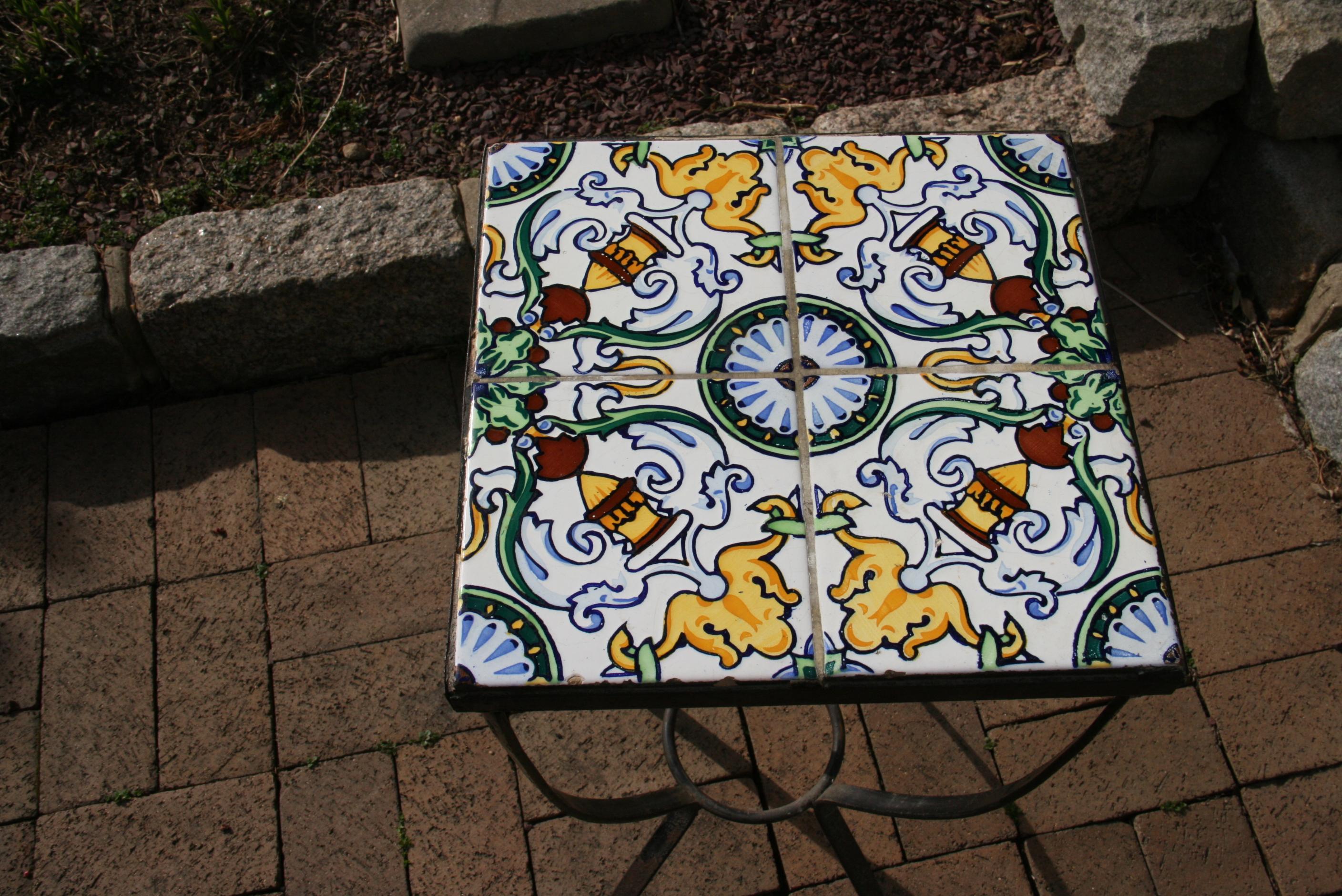 Mid-20th Century Italian Garden Hand Painted Tile and Metal Plant Stand/Drink Table