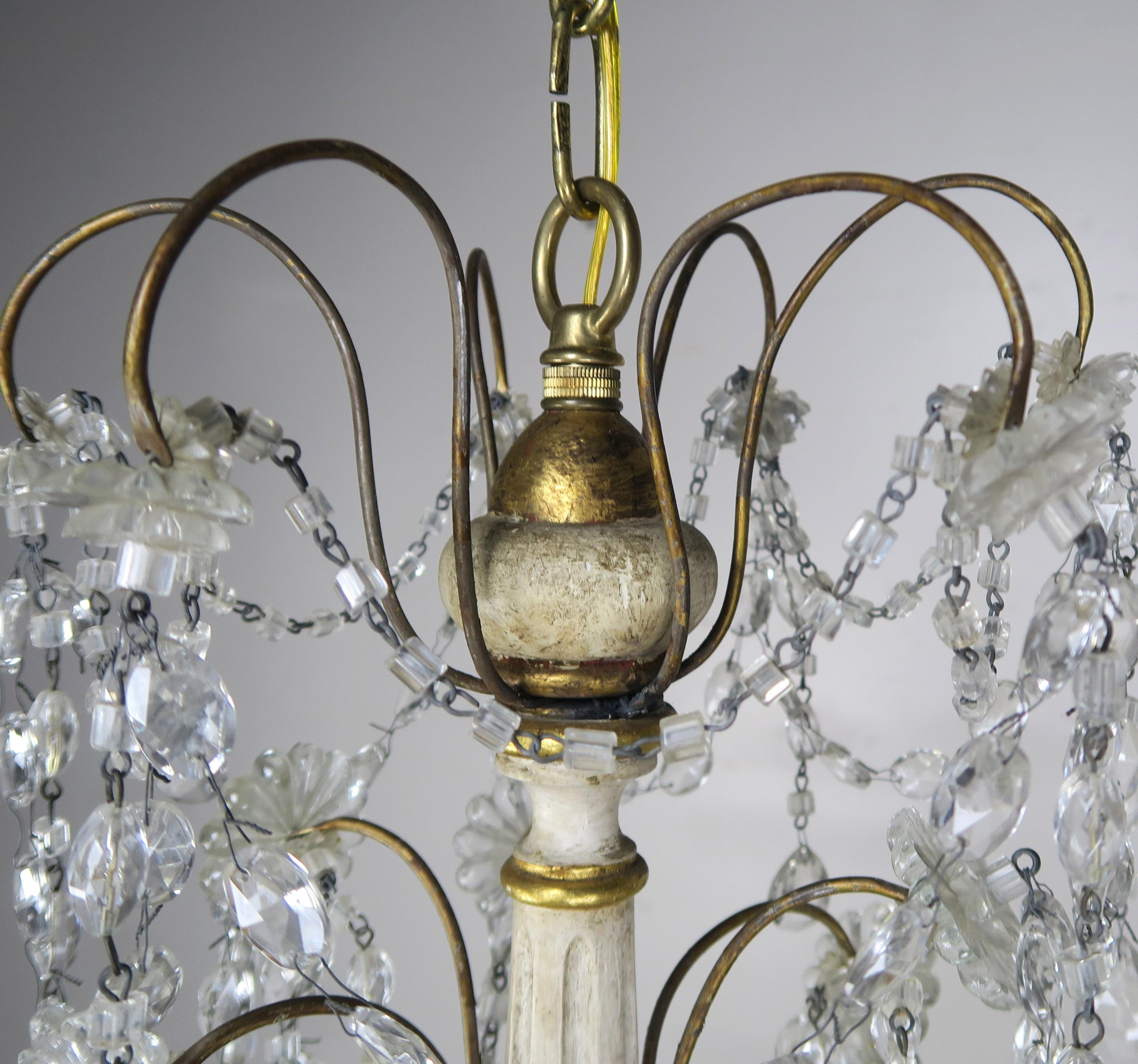 Italian Geneviere Style Giltwood and Crystal Chandelier, circa 1900s 4