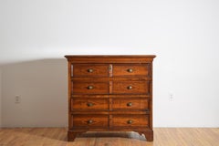 Commode à 4 tiroirs en noyer et marqueterie, italienne, génoise, Louis XIV, début du XVIIIe siècle.