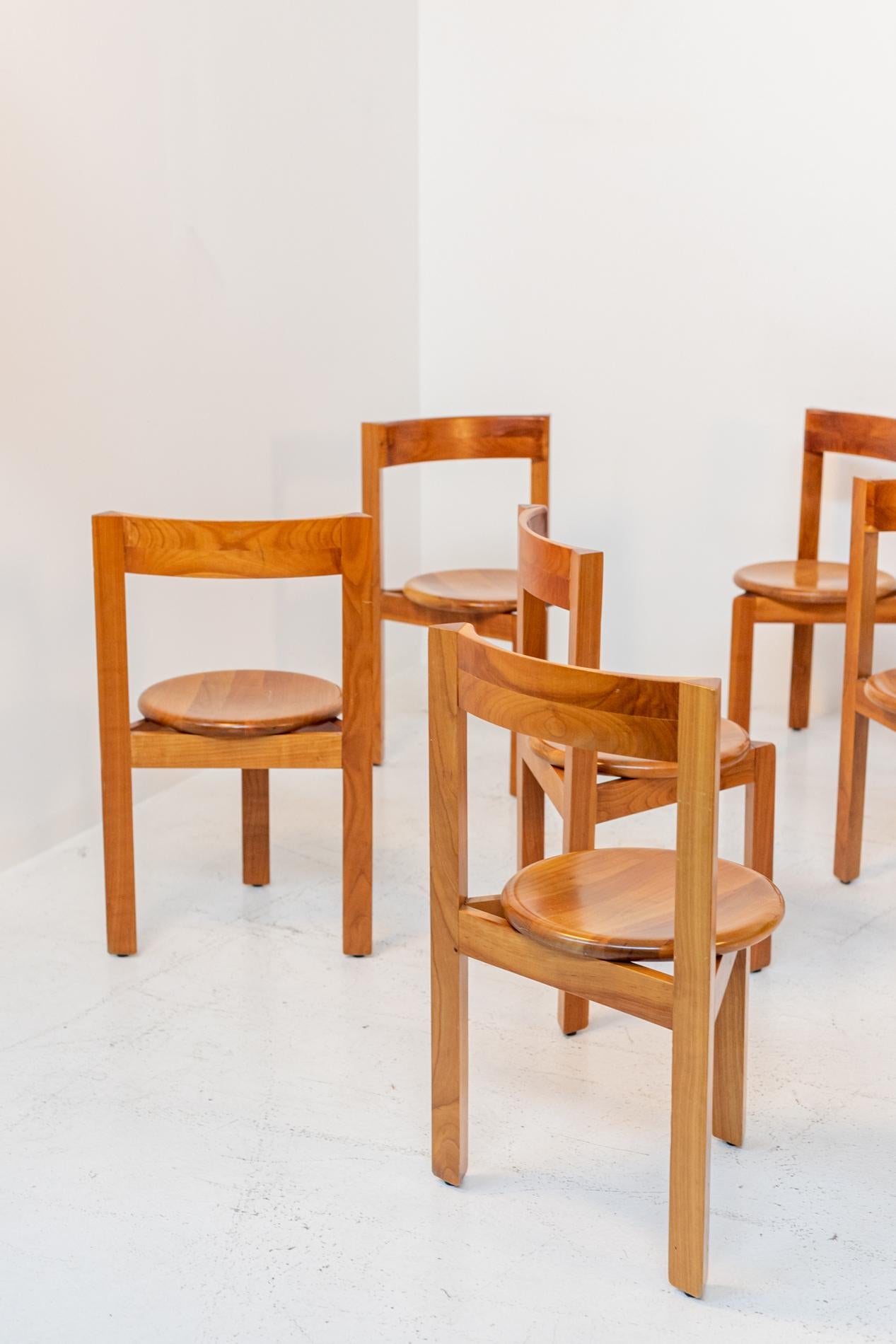 Italian Geometric Wooden Chairs Set of Eight In Good Condition In Milano, IT